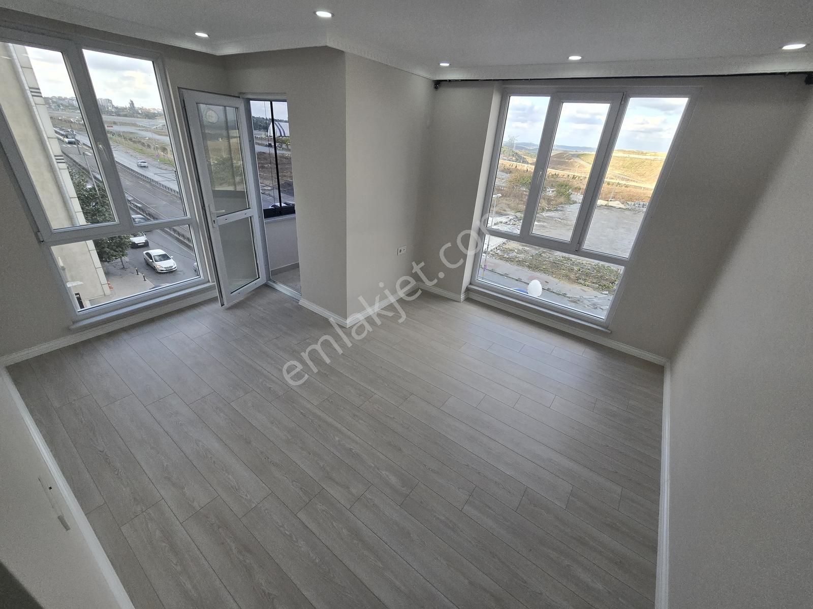 Pusula İnş.tan Malkoçoglu Mah Cadde Uzerinde 70m2 3kat Daire - Görsel 33