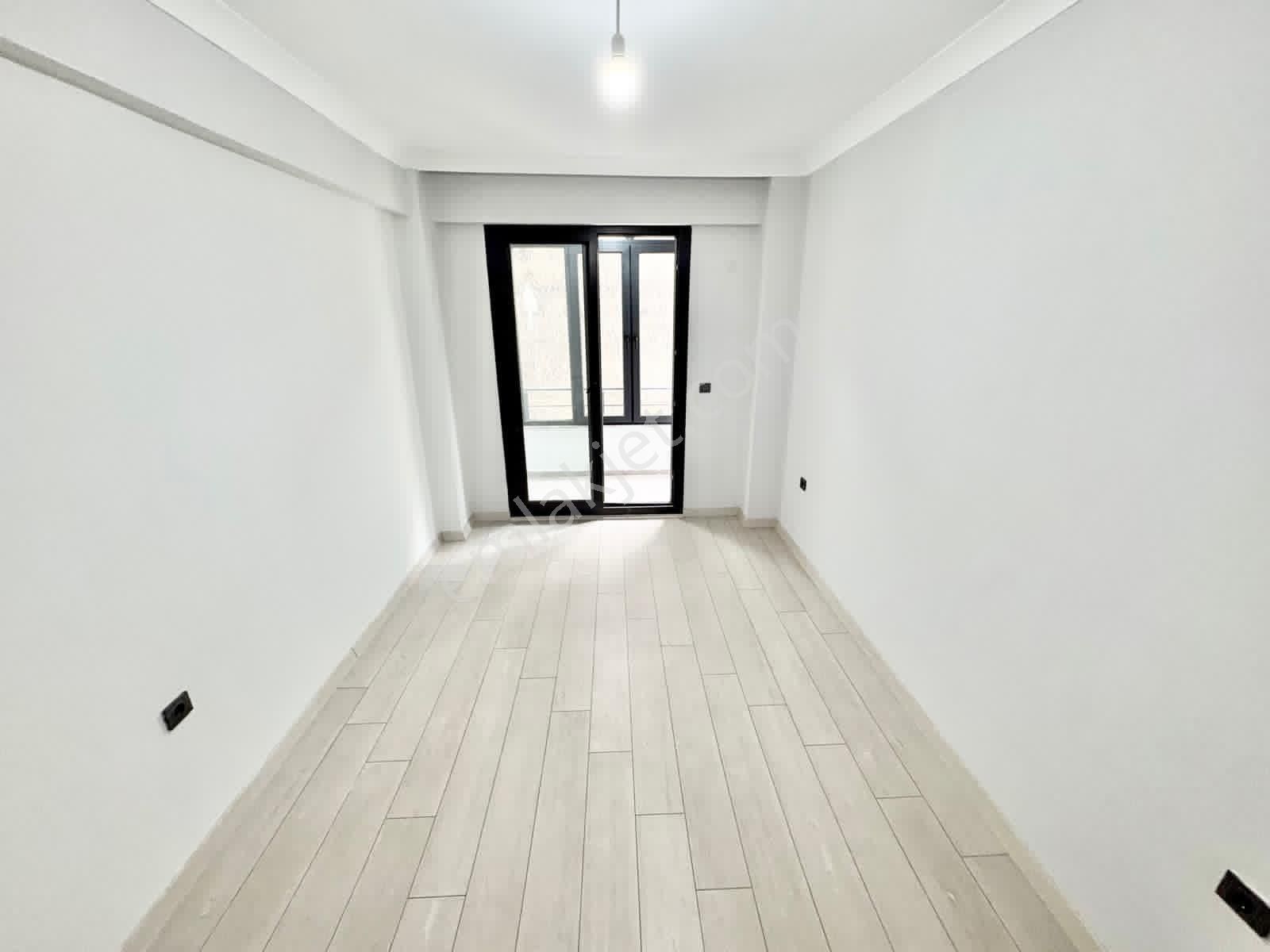 🏡 Referans'tan Akçay'da Ayrı Mutfak Ön Cephe 2+1 Daire - Görsel 16