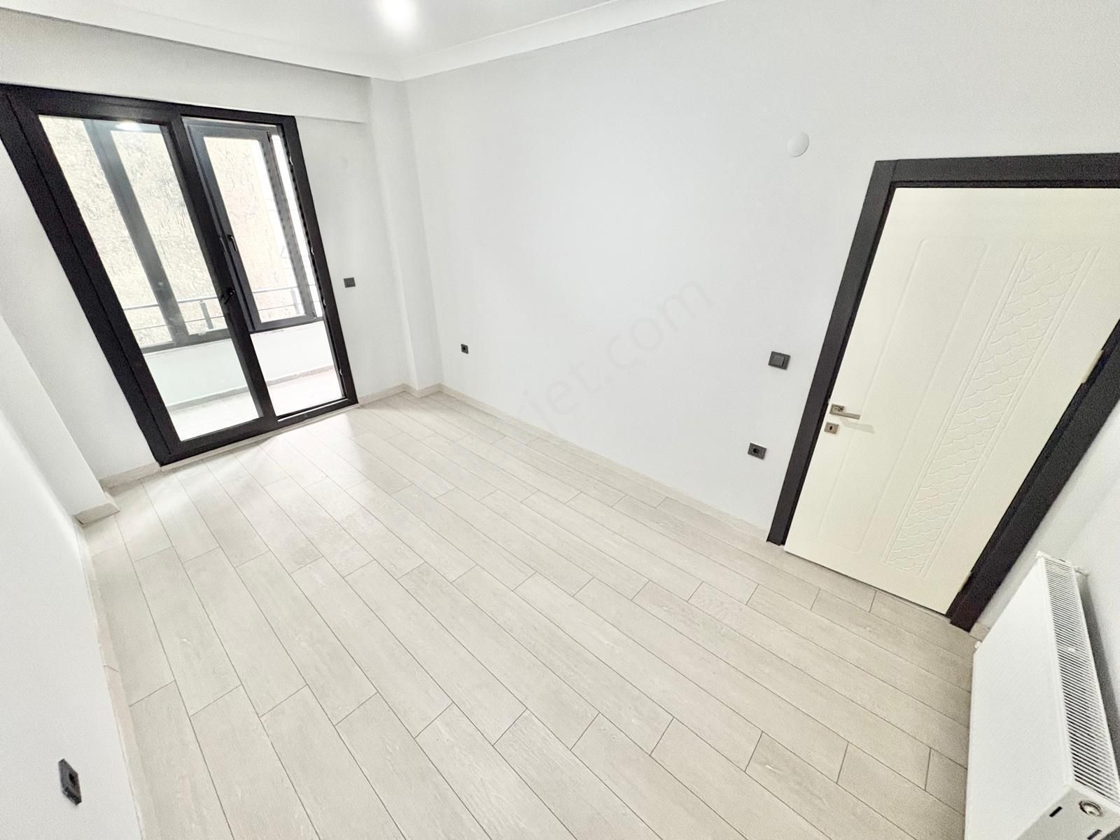 🏡 Referans'tan Akçay'da Ayrı Mutfak Ön Cephe 2+1 Daire - Görsel 17