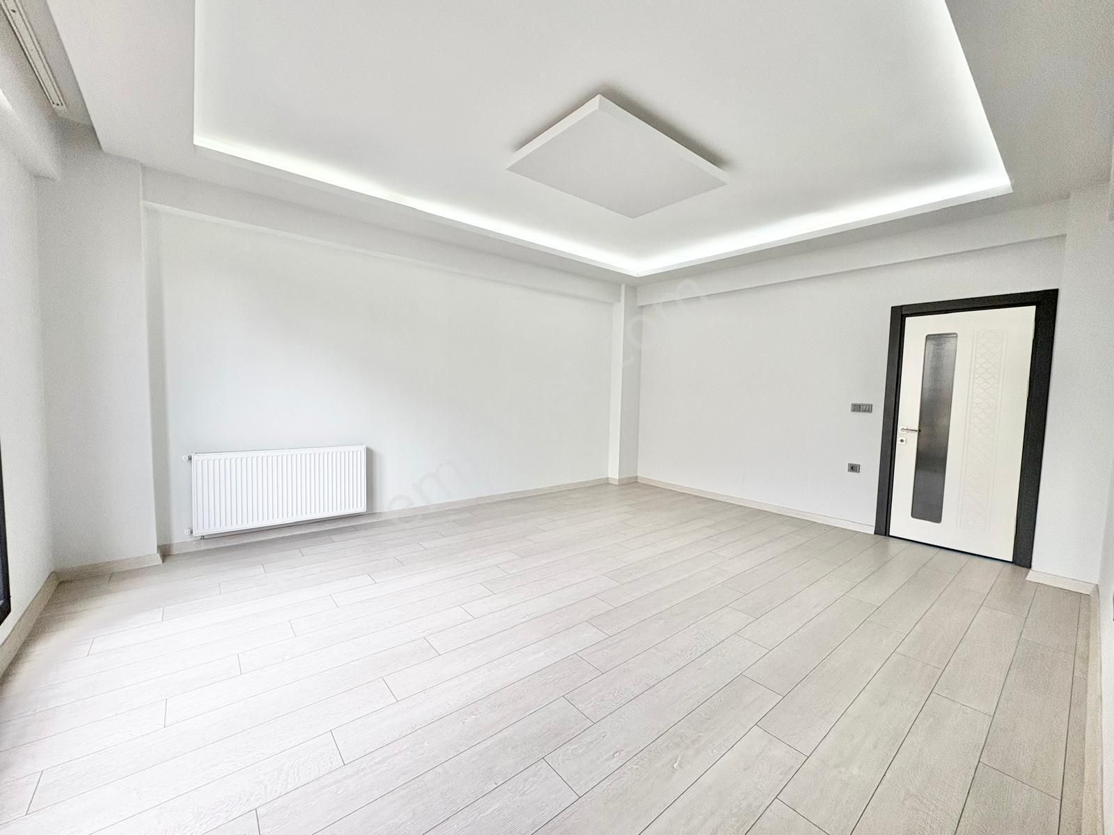 🏡 Referans'tan Akçay'da Ayrı Mutfak Ön Cephe 2+1 Daire - Görsel 10