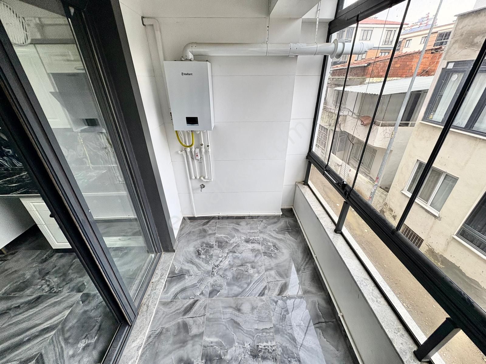 🏡 Referans'tan Akçay'da Ayrı Mutfak Ön Cephe 2+1 Daire - Görsel 8