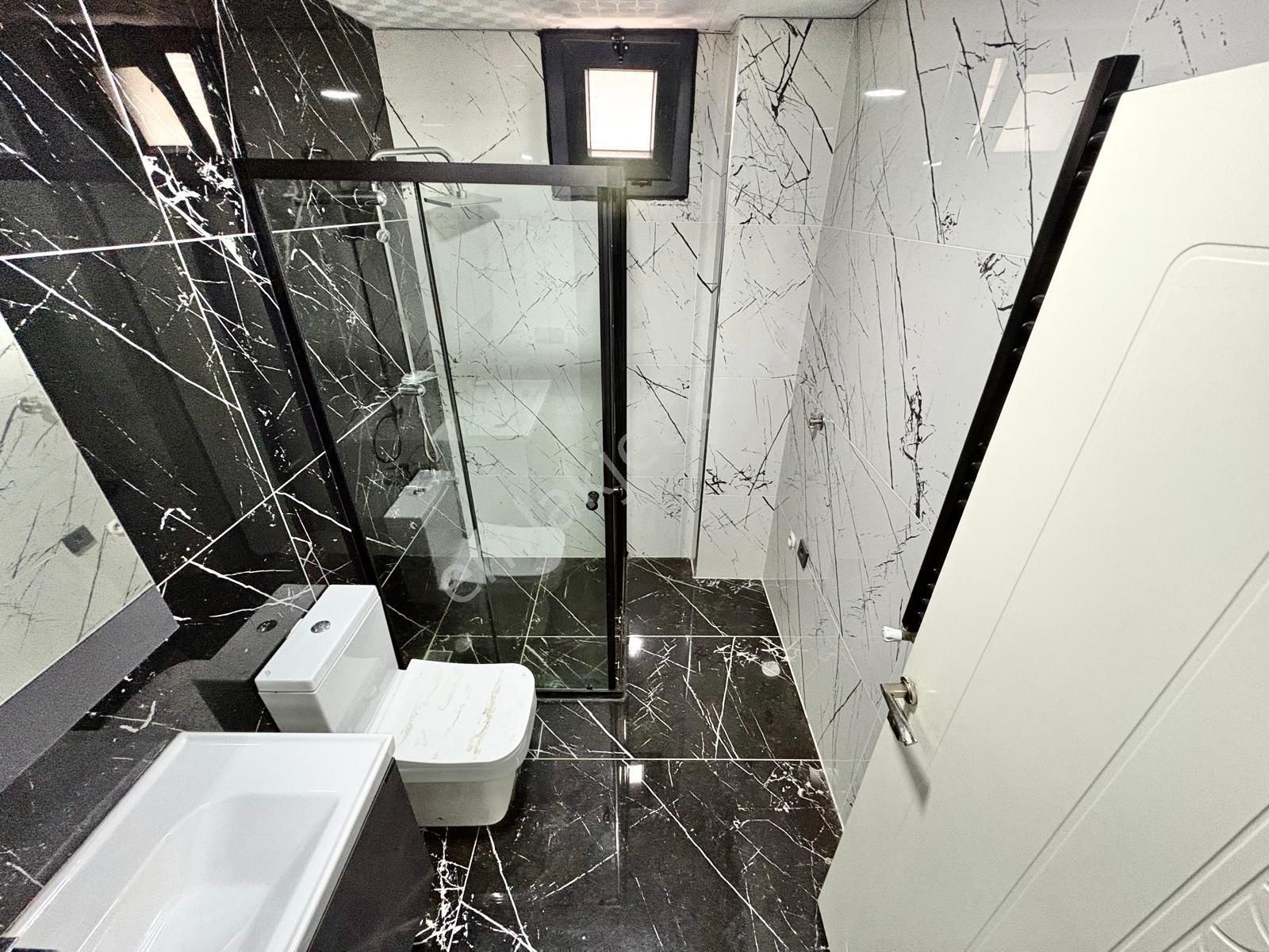 🏡 Referans'tan Akçay'da Ayrı Mutfak Ön Cephe 2+1 Daire - Görsel 26