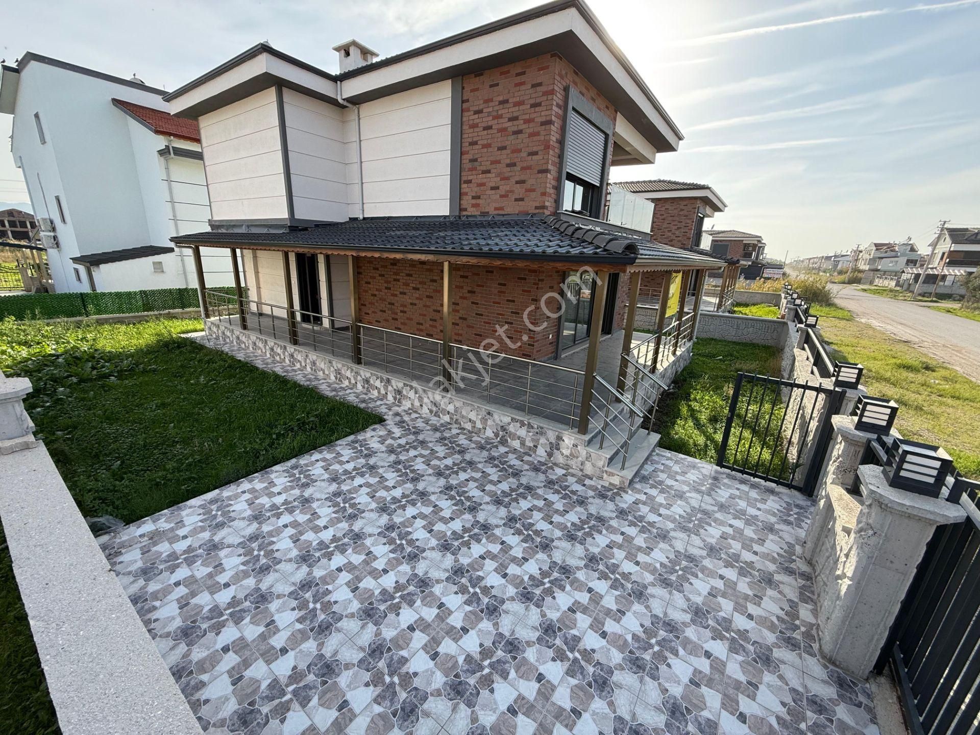 İzmir Dikili Cumhuriyet Mahalle Satılık Sıfır 4+1 Müstakil Villa - Görsel 8