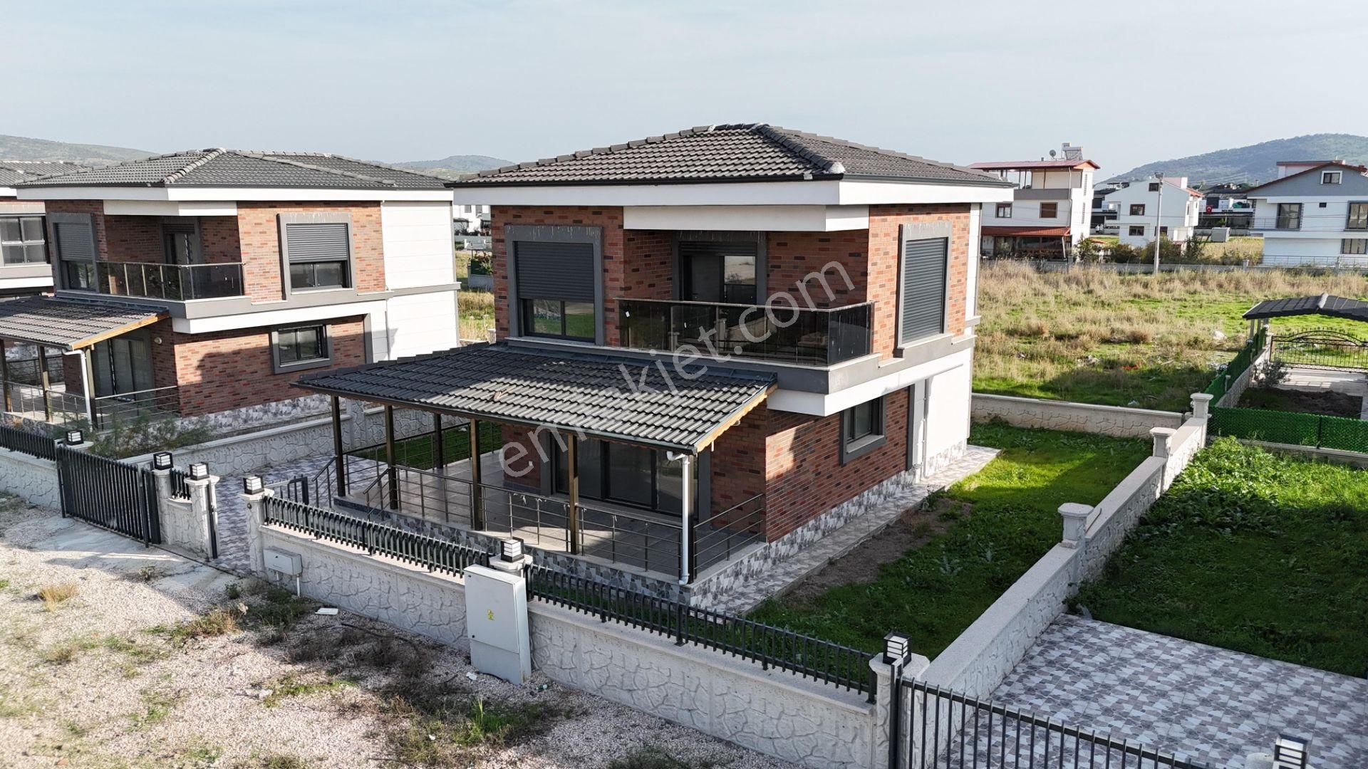 İzmir Dikili Cumhuriyet Mahalle Satılık Sıfır 4+1 Müstakil Villa - Görsel 5