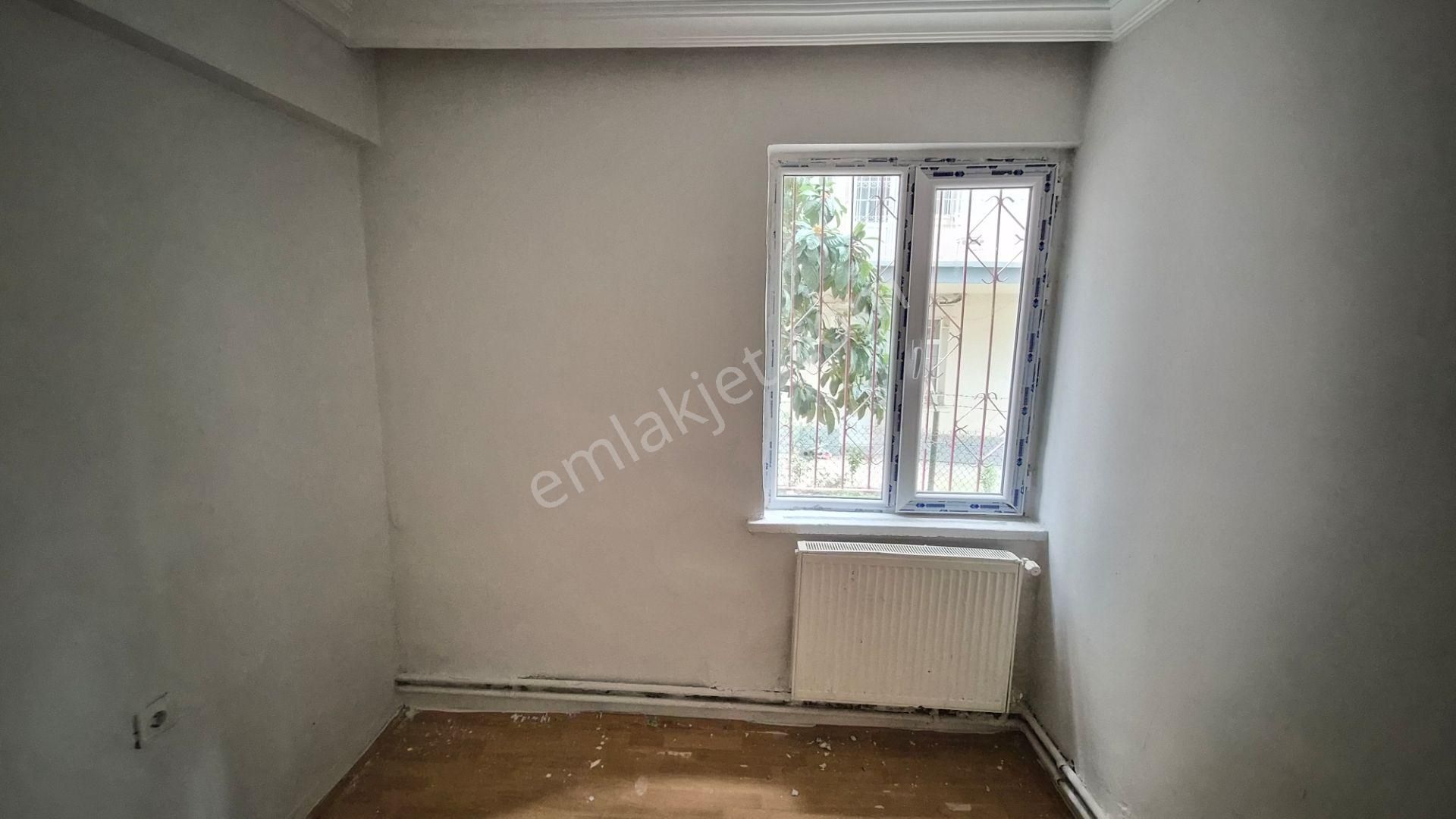 Kent Emlaktan Abidin Paşada Kot - 2 De Satılık 2+1 Bahçe Katı Daire - Görsel 14