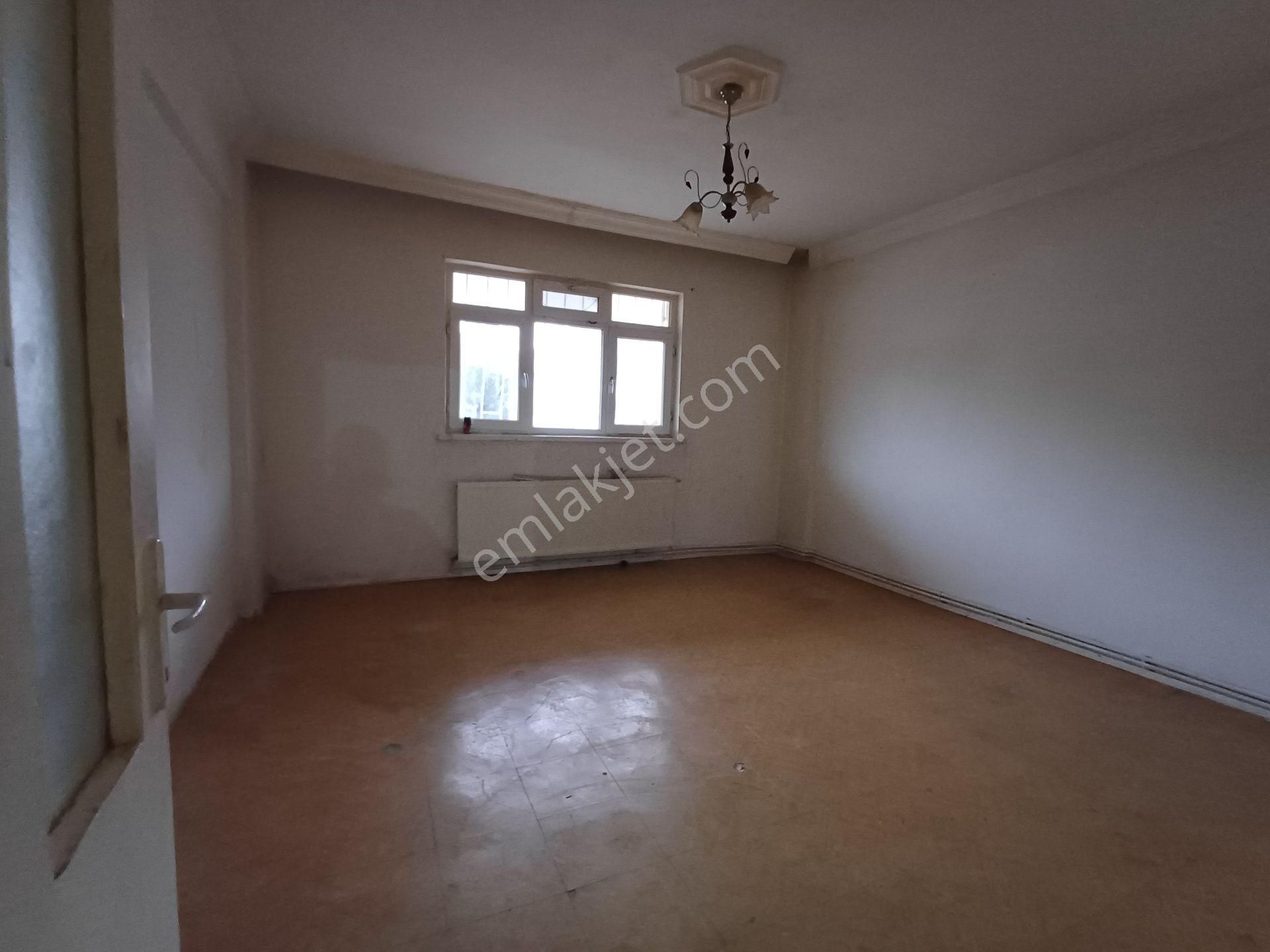 Sincan Akşemsettin Mahallesinde Salon Bağımsız 2+1 Satılık Daire - Görsel 3
