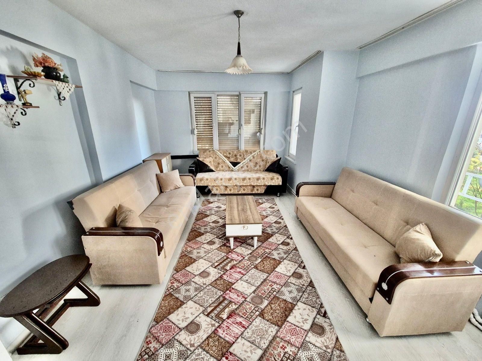 ▓zeytinli Gayrimenkul'den Ön Cephe Ara Kat & Yatırımlık 2+1 Satılık Daire