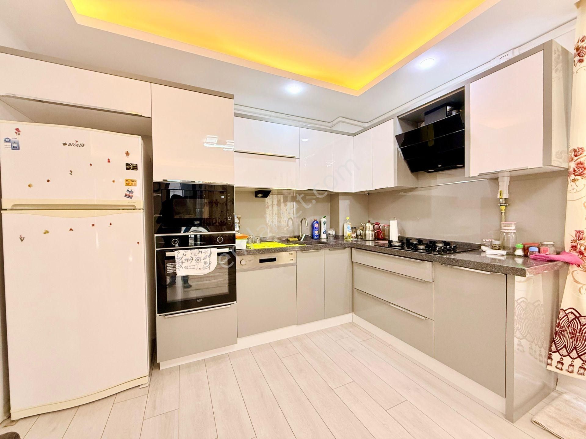 🏡 Referans'tan Altınkum'da Asansörlü Geniş Kullanım 1+1 Daire