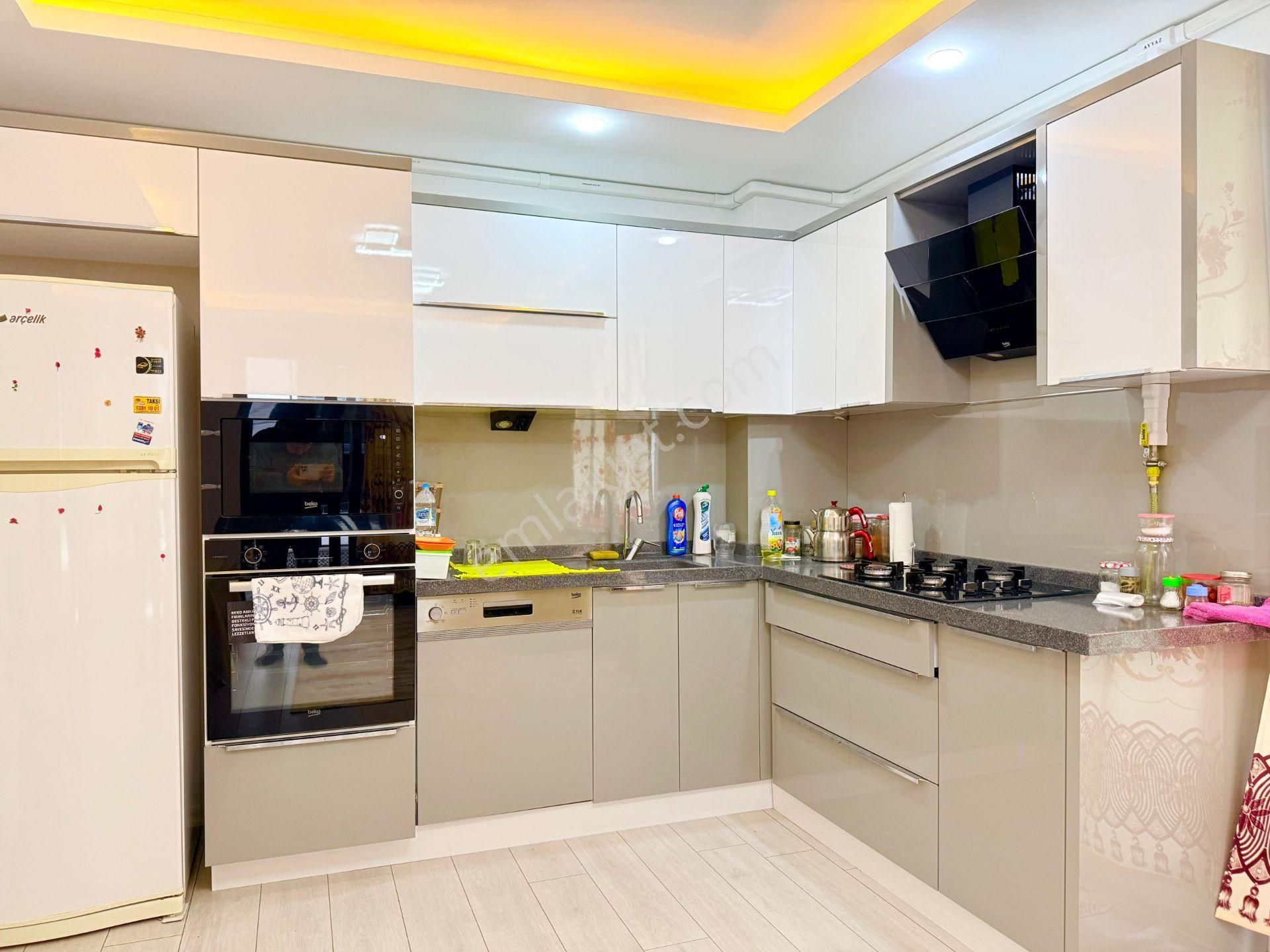 🏡 Referans'tan Altınkum'da Asansörlü Geniş Kullanım 1+1 Daire - Görsel 3