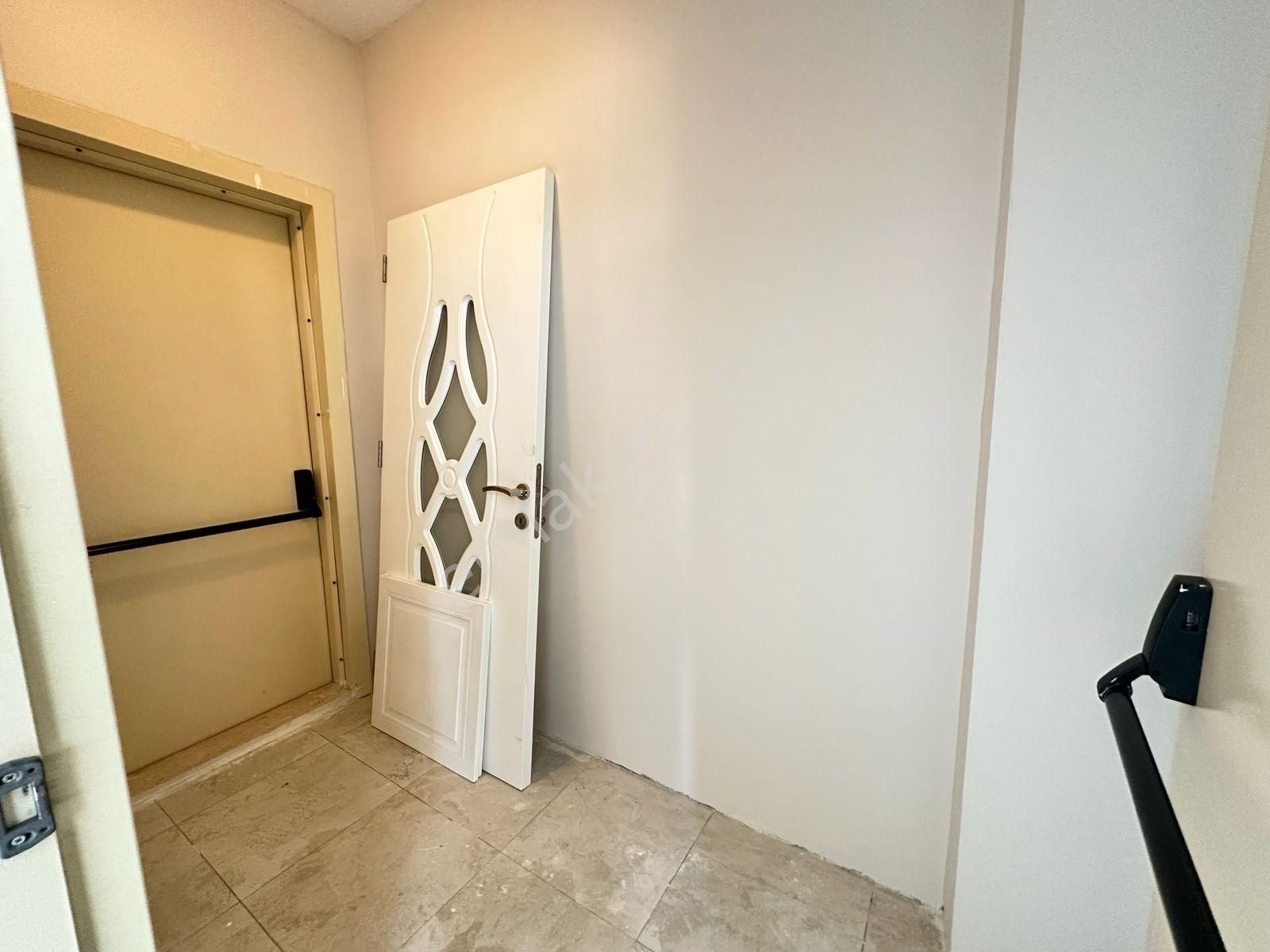 Poyraz'dan Kozyatağı'nda Yeni Binada Marmaraya Yakın 2+1 Satılık - Görsel 23