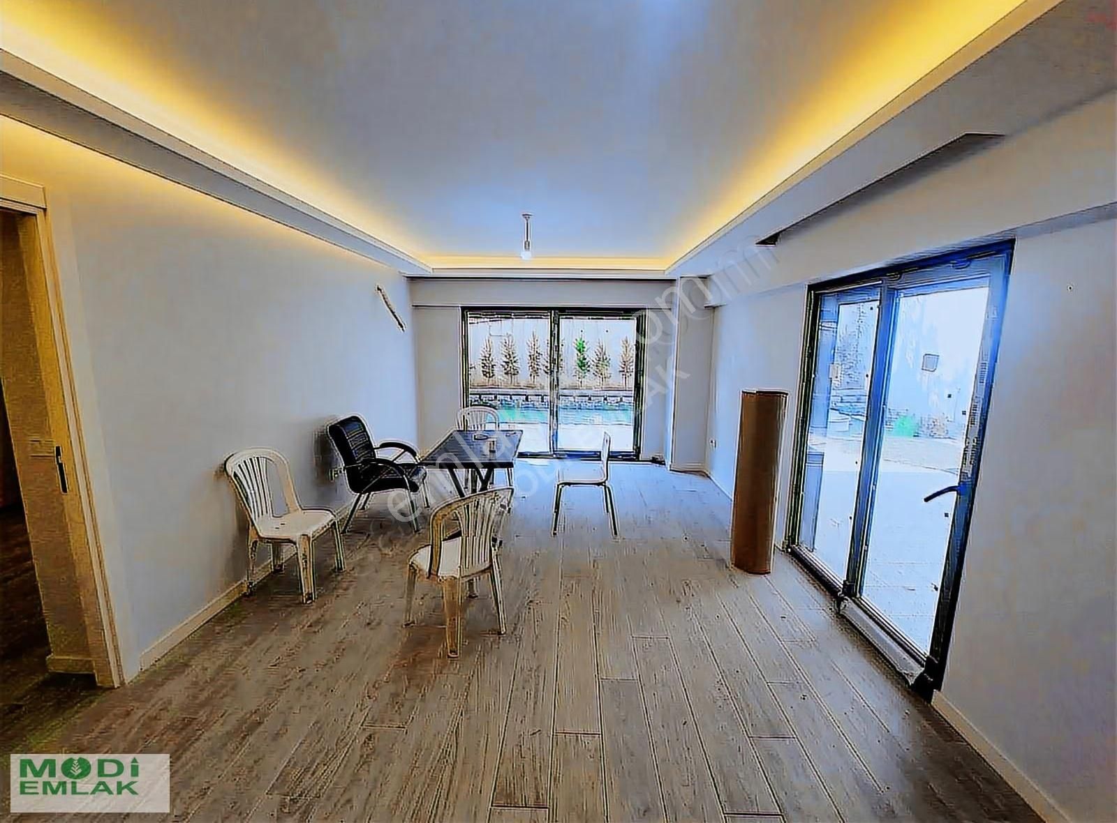 Üsküdar'da Sıfır, Bahçeli 2+1 Daire: 130m² Bahçe, Merkezi Konum - Görsel 17