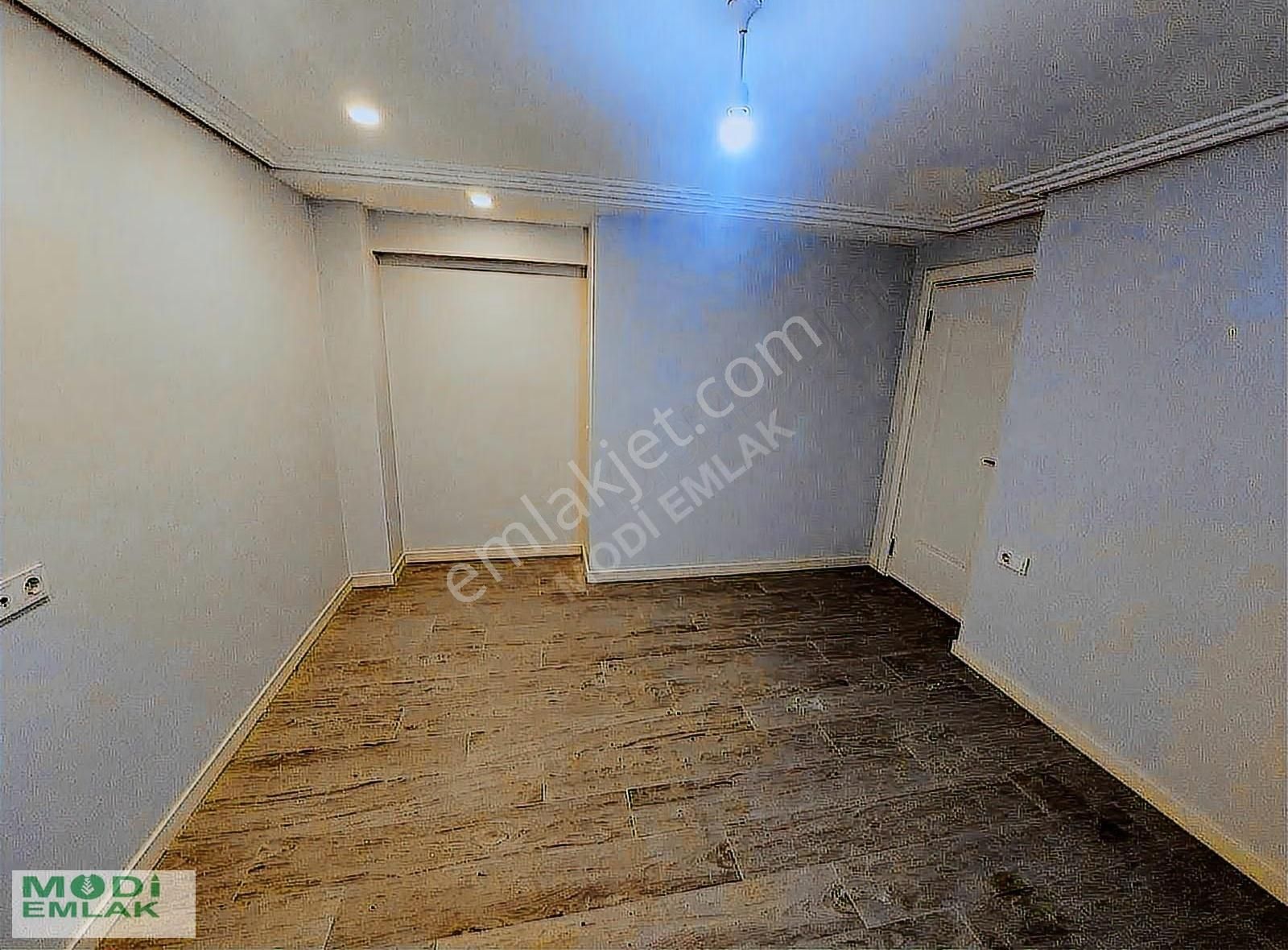 Üsküdar'da Sıfır, Bahçeli 2+1 Daire: 130m² Bahçe, Merkezi Konum - Görsel 11