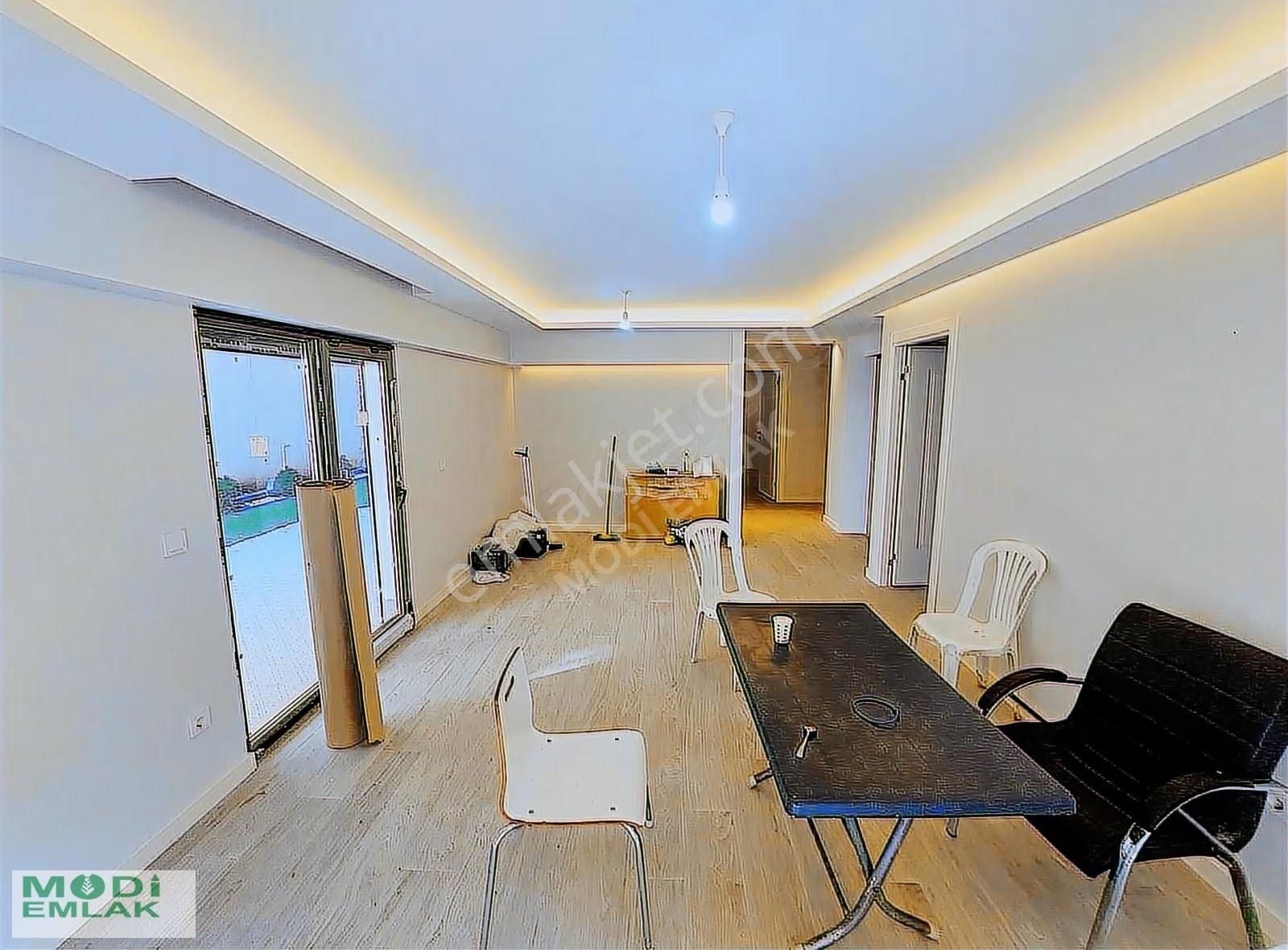 Üsküdar'da Sıfır, Bahçeli 2+1 Daire: 130m² Bahçe, Merkezi Konum - Görsel 15