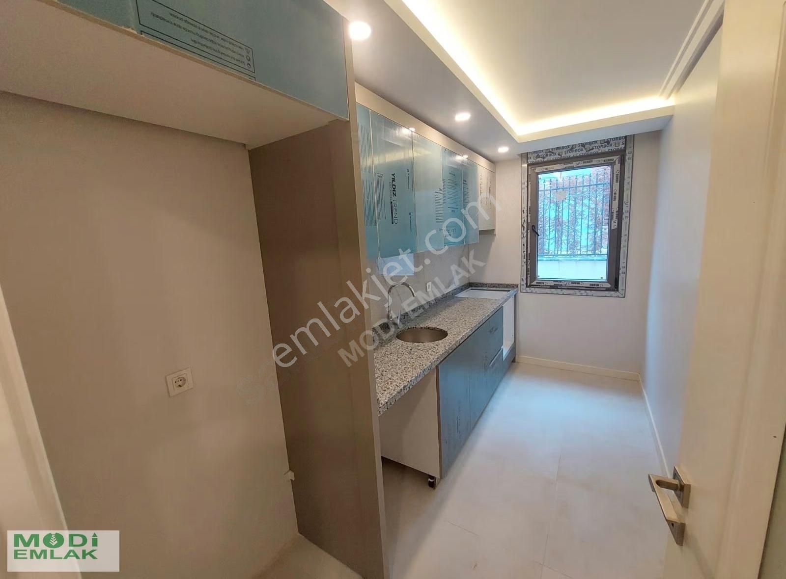 Üsküdar Merkez Yakını, Sıfır 2+1 Daire, Asansörlü Ve Yatırımlık - Görsel 3