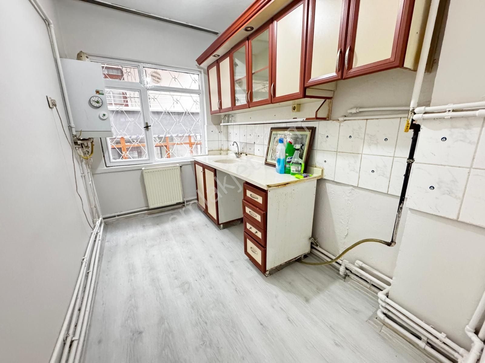 Şafak'tan Gata Karşısı 2+1 Yüksek Giriş Kat Konumlu Ön Cephe - Görsel 3