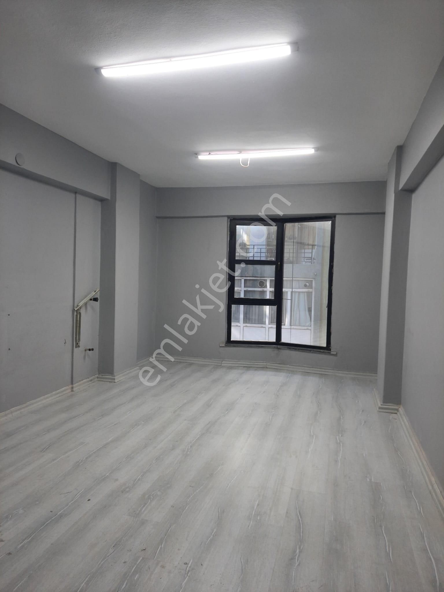 Pendik Uzmanı Cemal Kınay'dan Çarşı Merkezde Kiralık Ofis - Görsel 4