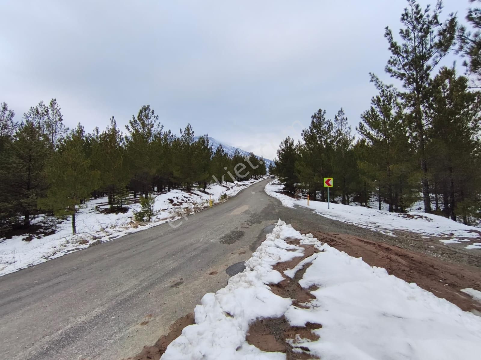 Kar Emlaktan Yeni Konacıkta Çarşı Merkezine Yakın 400 M2 Satılık Arsa - Görsel 20