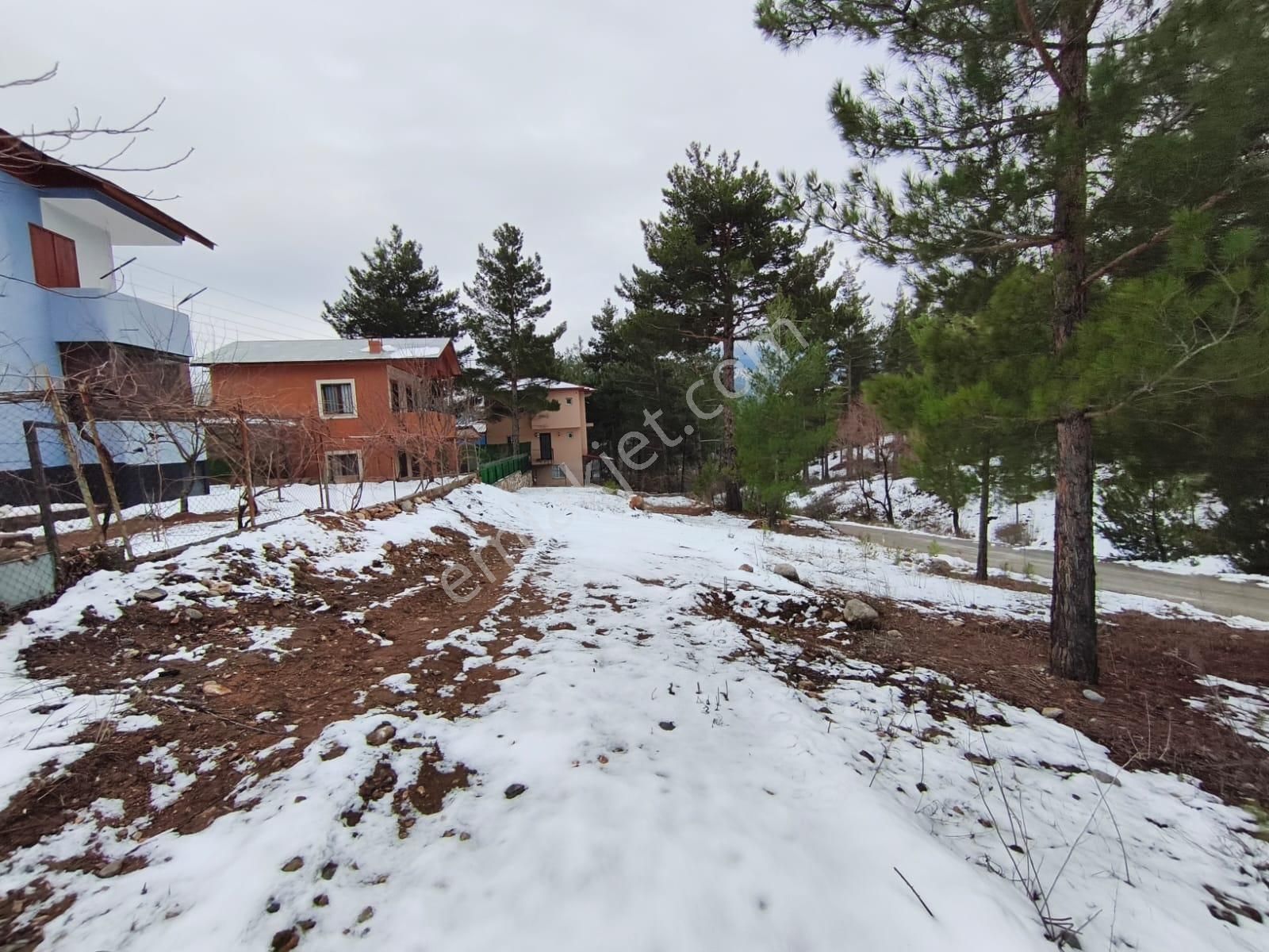 Kar Emlaktan Yeni Konacıkta Çarşı Merkezine Yakın 400 M2 Satılık Arsa - Görsel 4