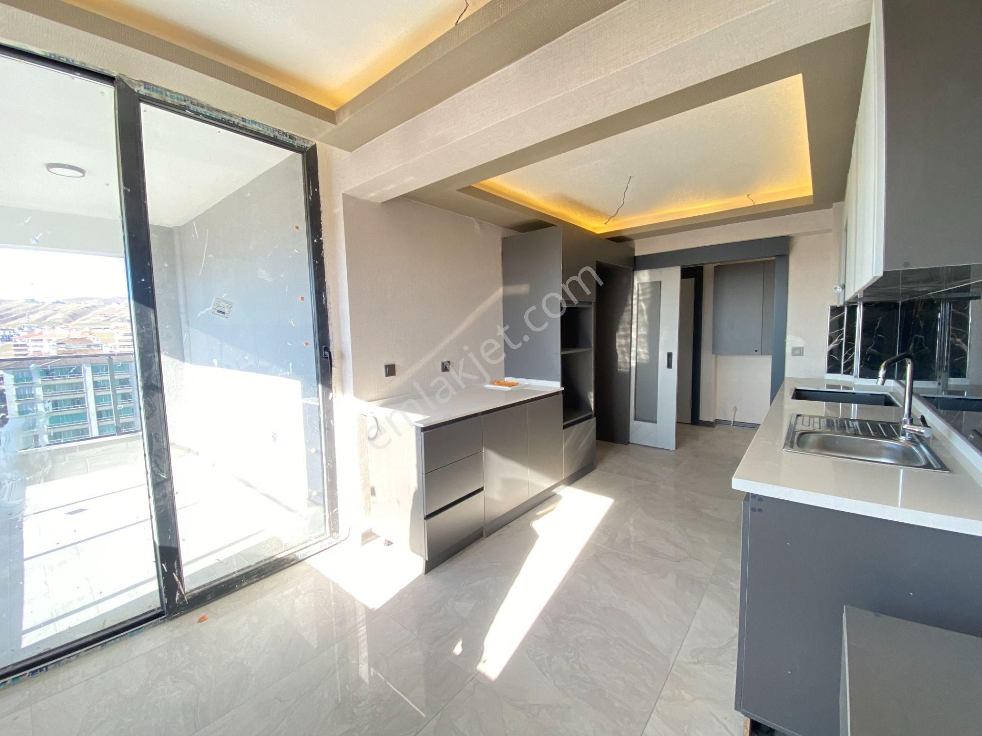 Gökçe Emlak'tan Sarayda Ultralüx Sitede 4+1 Loft Daire - Görsel 6