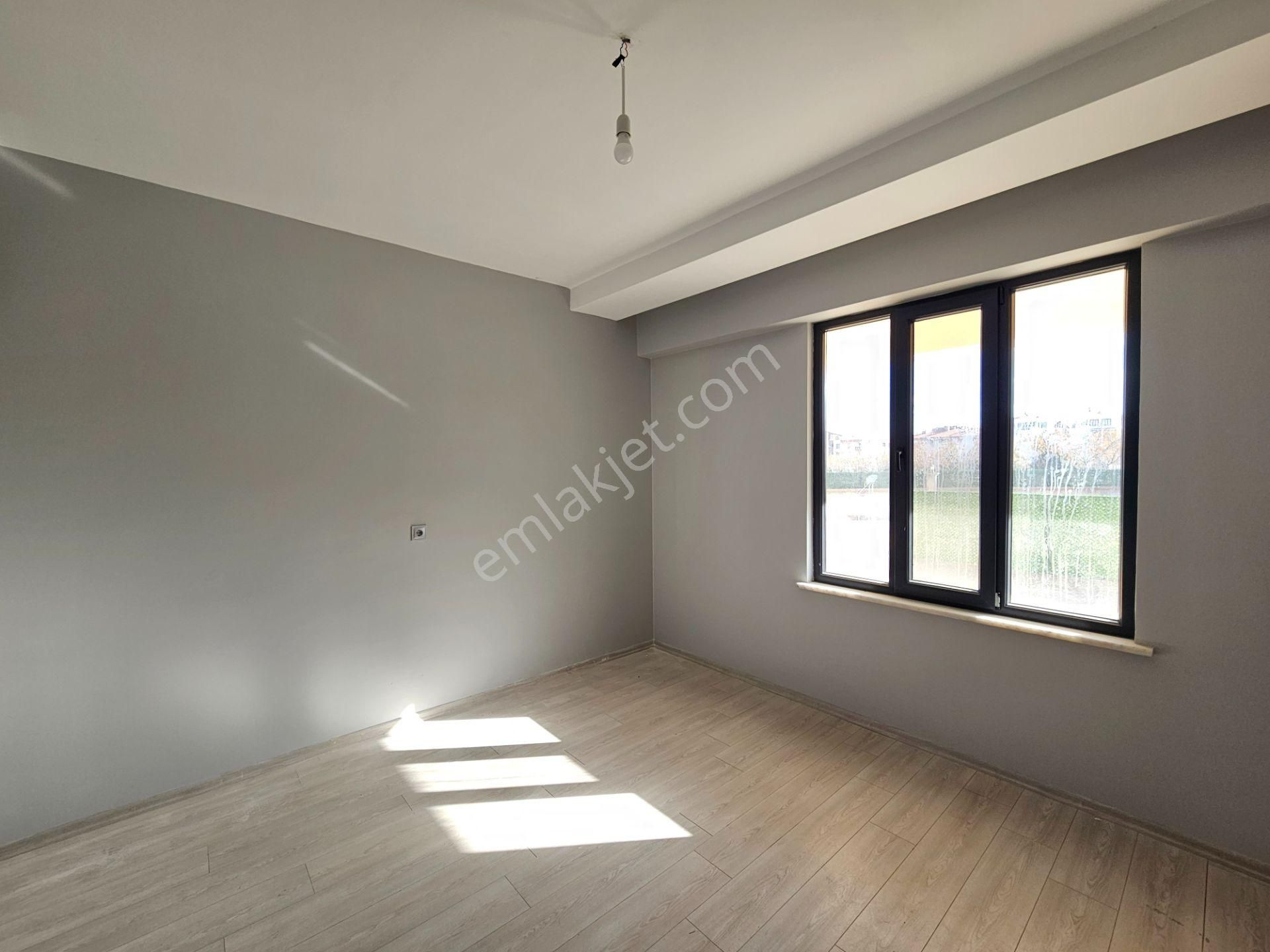 Selahaddin Eyyübi Mahallesinde Kapalı Otoparklı 3+1 Satılık Fırsat Daire - Görsel 5