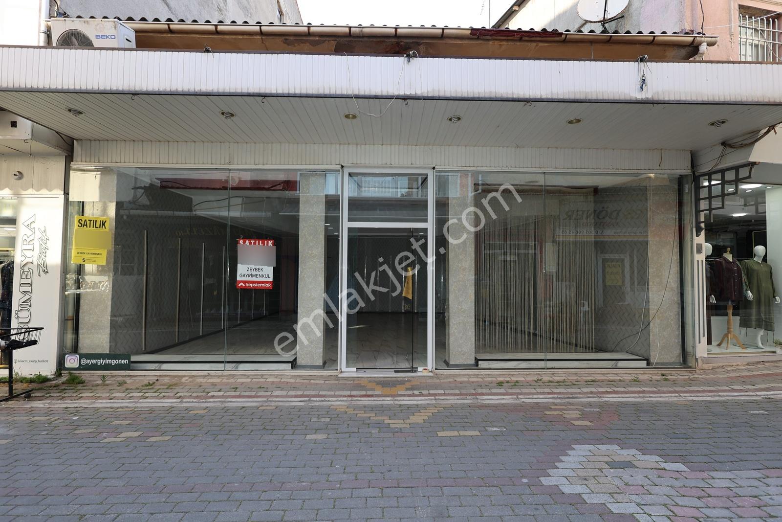 Zeybek Emlaktan Çarşı İçi 65 M2 Dükkanımız Satılıktır