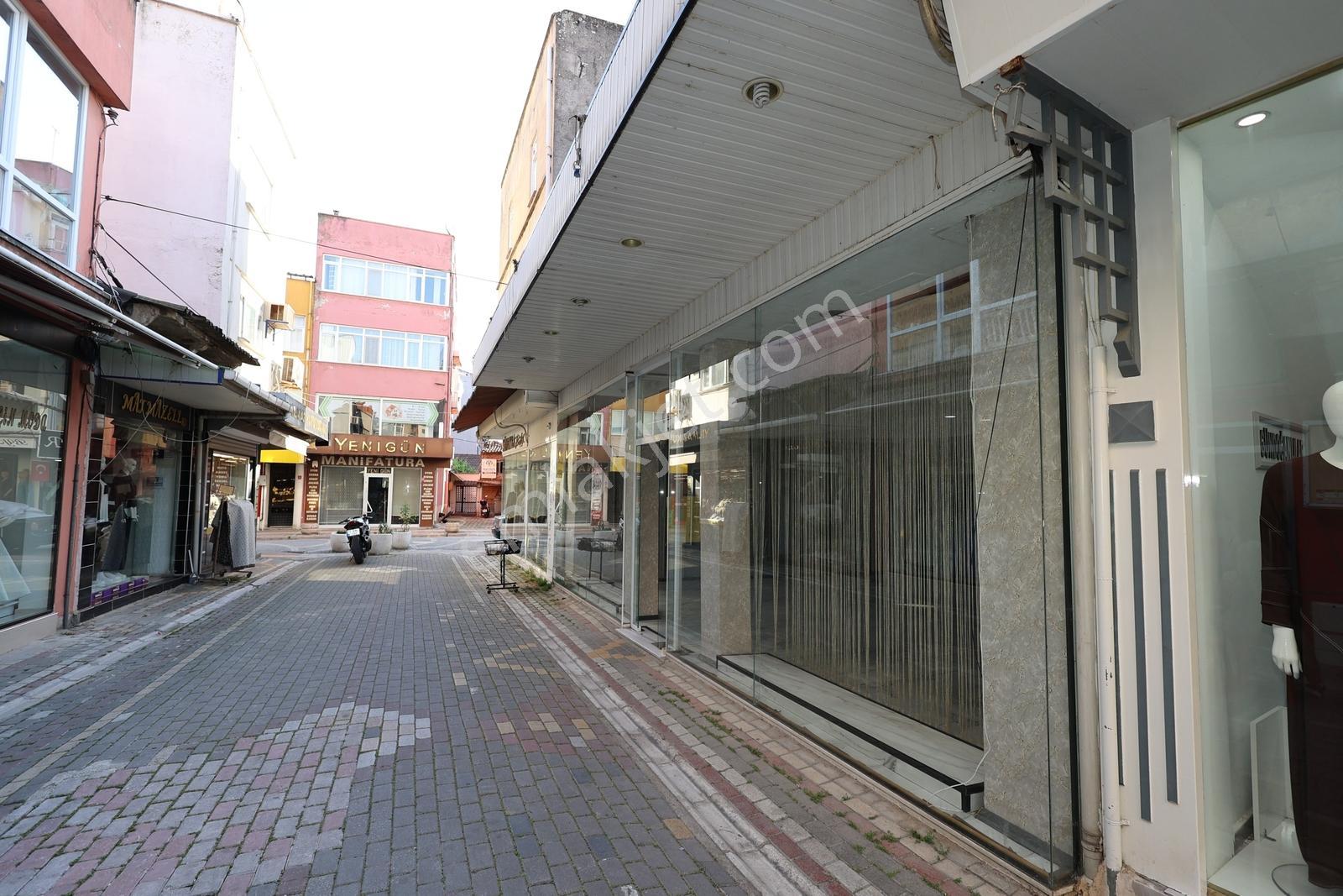 Zeybek Emlaktan Çarşı İçi 65 M2 Dükkanımız Satılıktır - Görsel 17