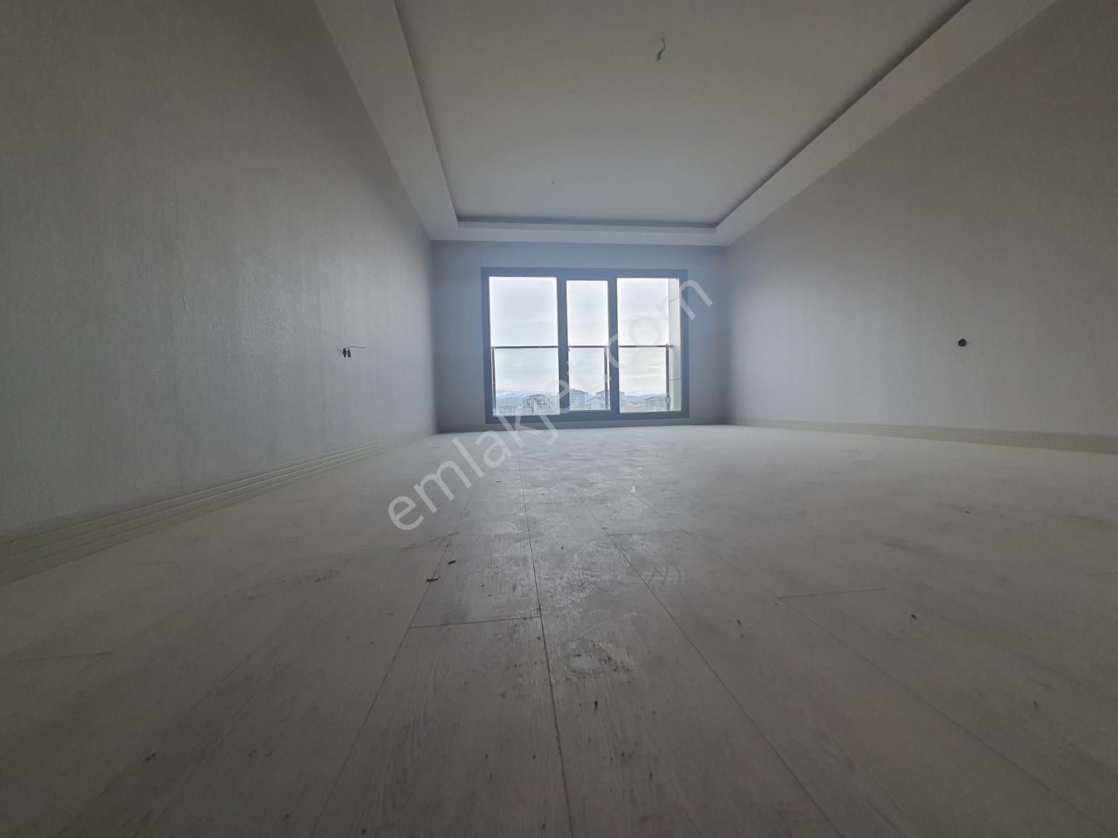 Kent'ten Ege Mahallesi Lüks Yapılı 3+1 Fırsat Daire