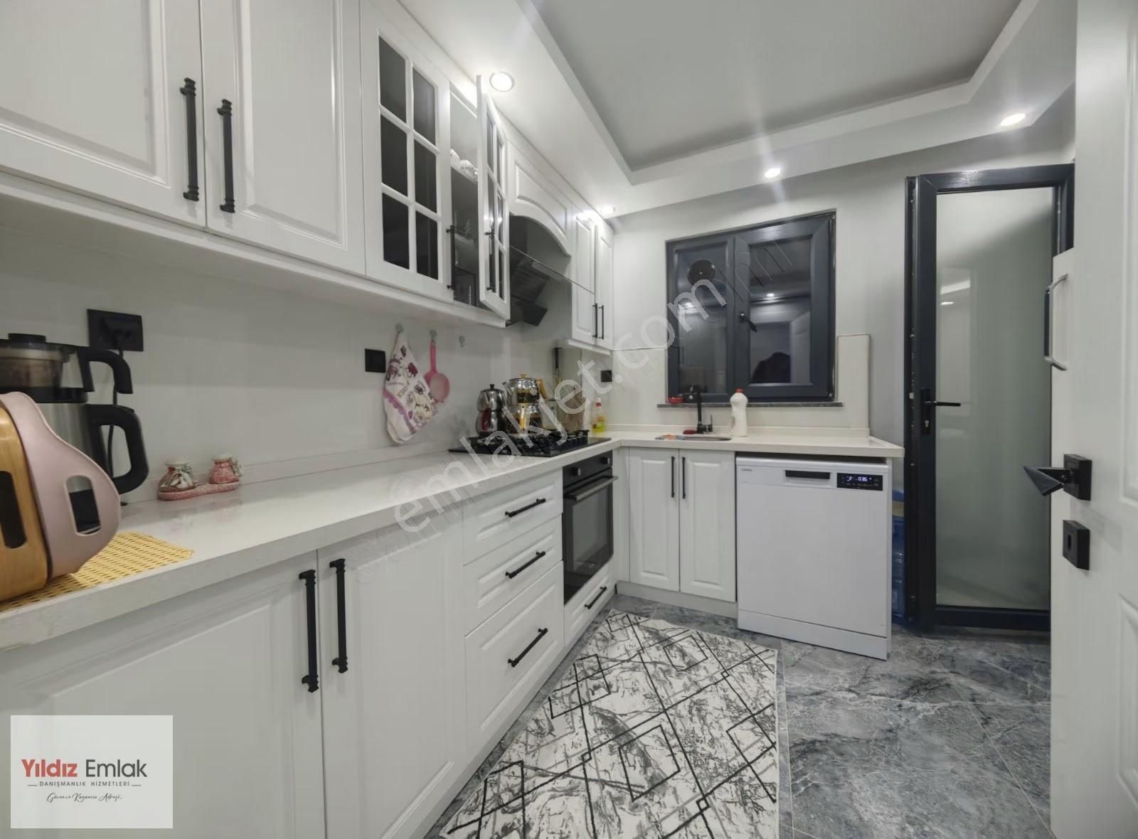 Tuzla Caddesi Yakını Yerden Isıtmalı Satılık 2+1 Ara Kat - Görsel 5