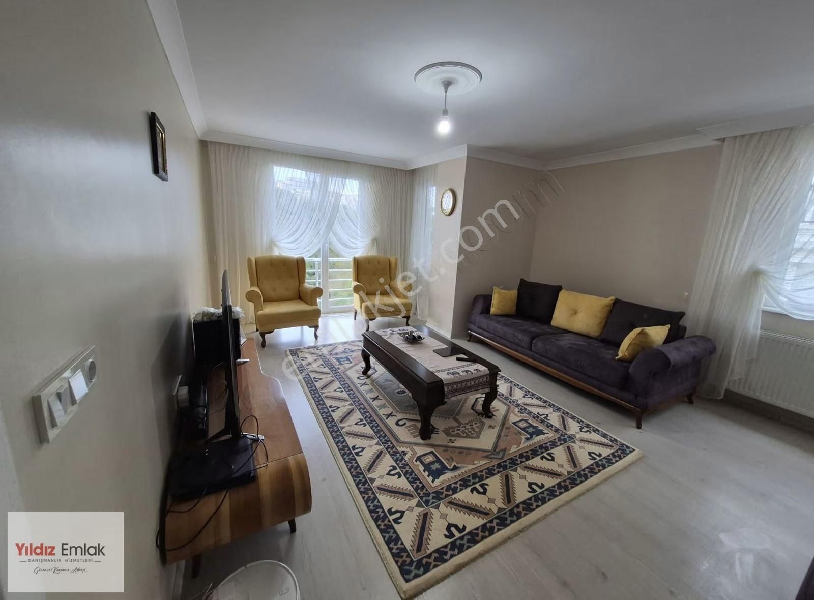 Gebze Barış Mah.de 4+1 200 M2 Asansörlü Üst Dubleks