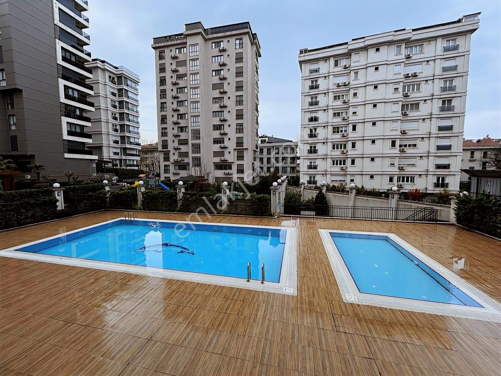 Suadiye Sahil'de 7/24 Güvenlikli Havuzlu Balkonlu Net 80m2 2+1 - Görsel 19