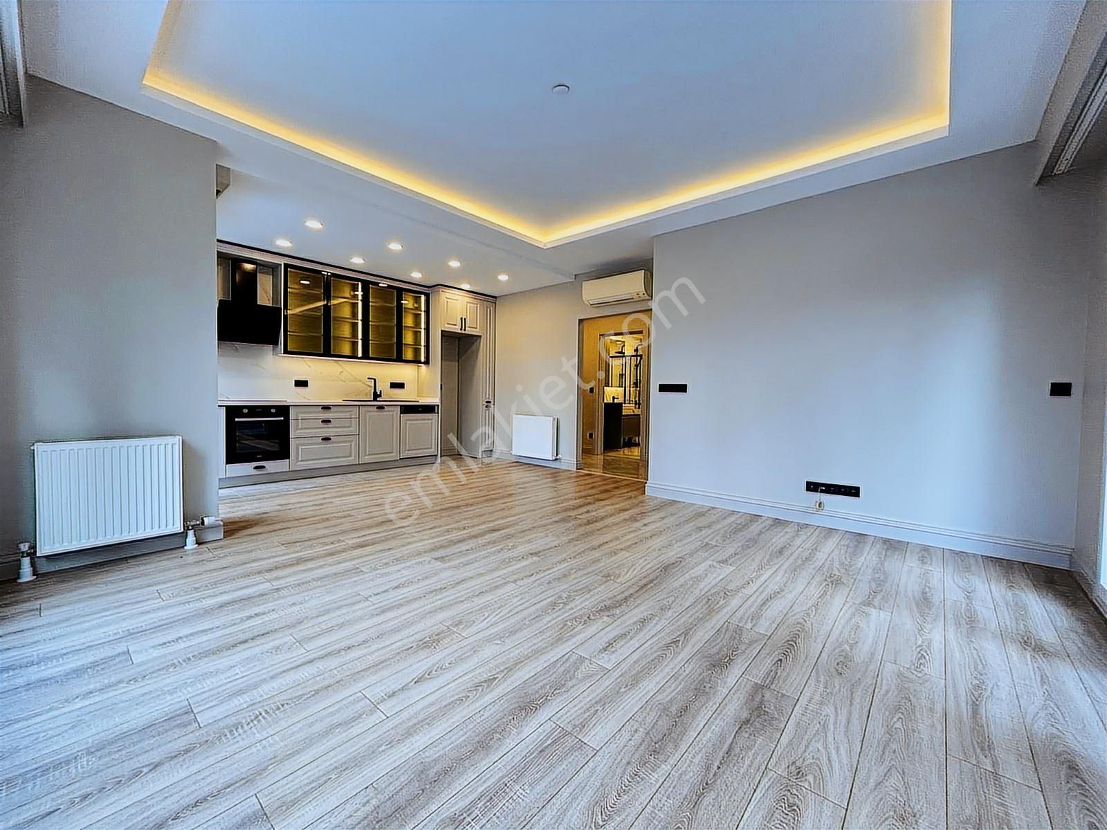 Suadiye Sahil'de 7/24 Güvenlikli Havuzlu Balkonlu Net 80m2 2+1 - Görsel 17