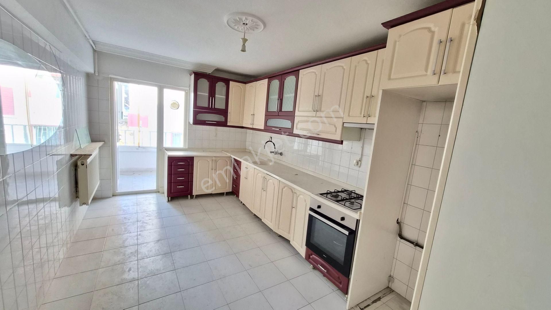 Kent Emlak'tantuzluçayırda 2. Katta 3+1 Ara Katta Cadde Üzerinde Satılık Daire - Görsel 8