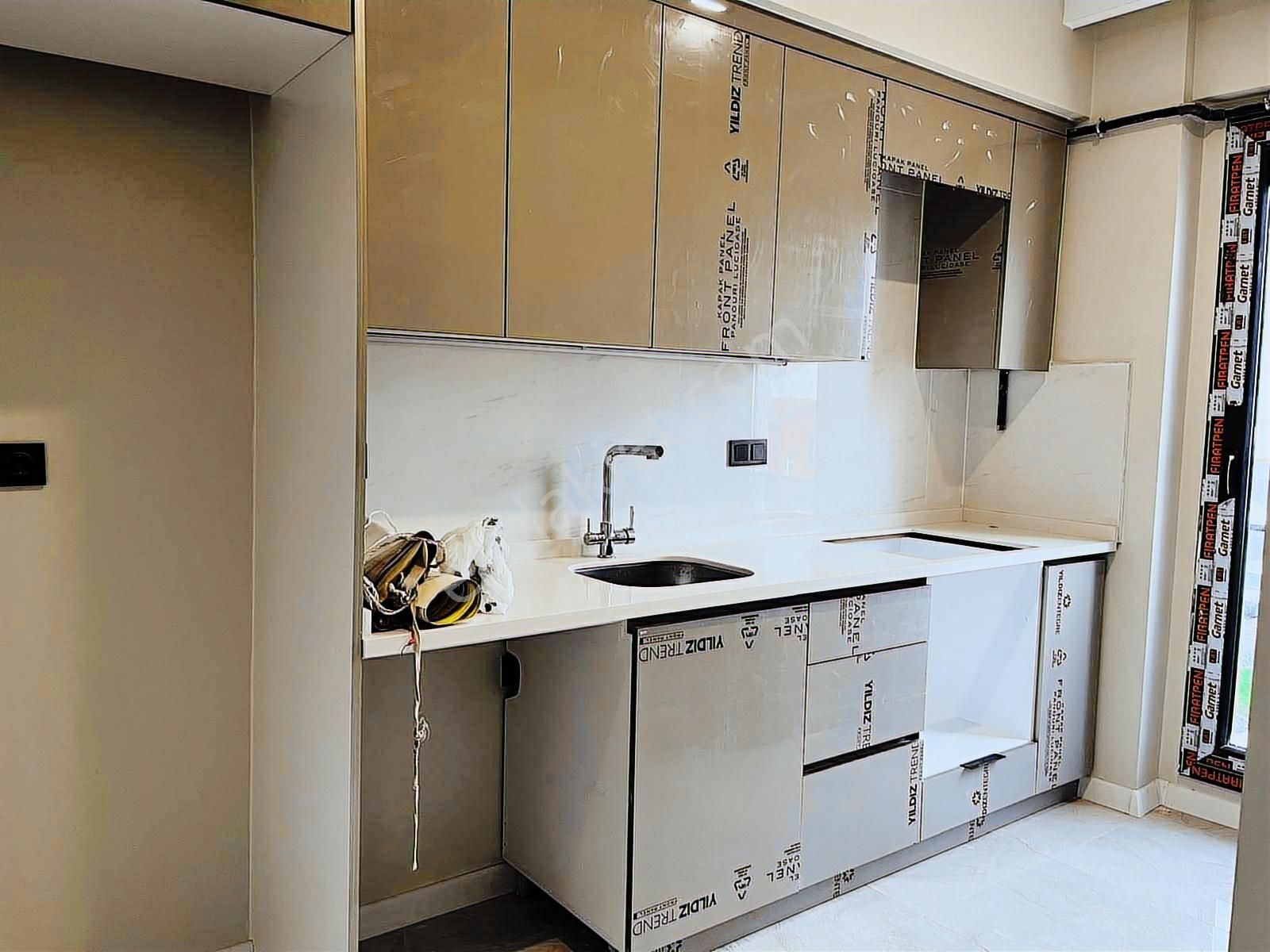 Fevzi Çakmak Mahallesi'nde Yeni Binada 3 Kat 2+1 Satılık Daire - Görsel 3