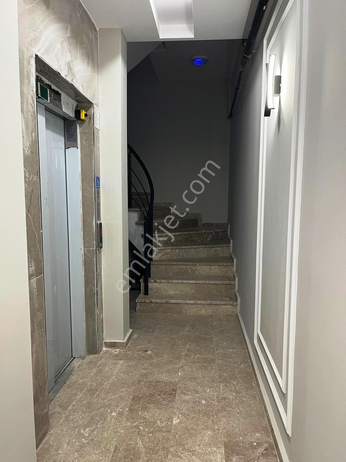 Fevzi Çakmak Mahallesi'nde Yeni Binada 3 Kat 2+1 Satılık Daire - Görsel 11