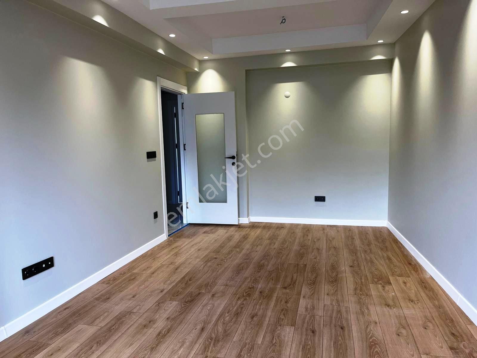 Fevzi Çakmak Mahallesi'nde Yeni Binada 3 Kat 2+1 Satılık Daire