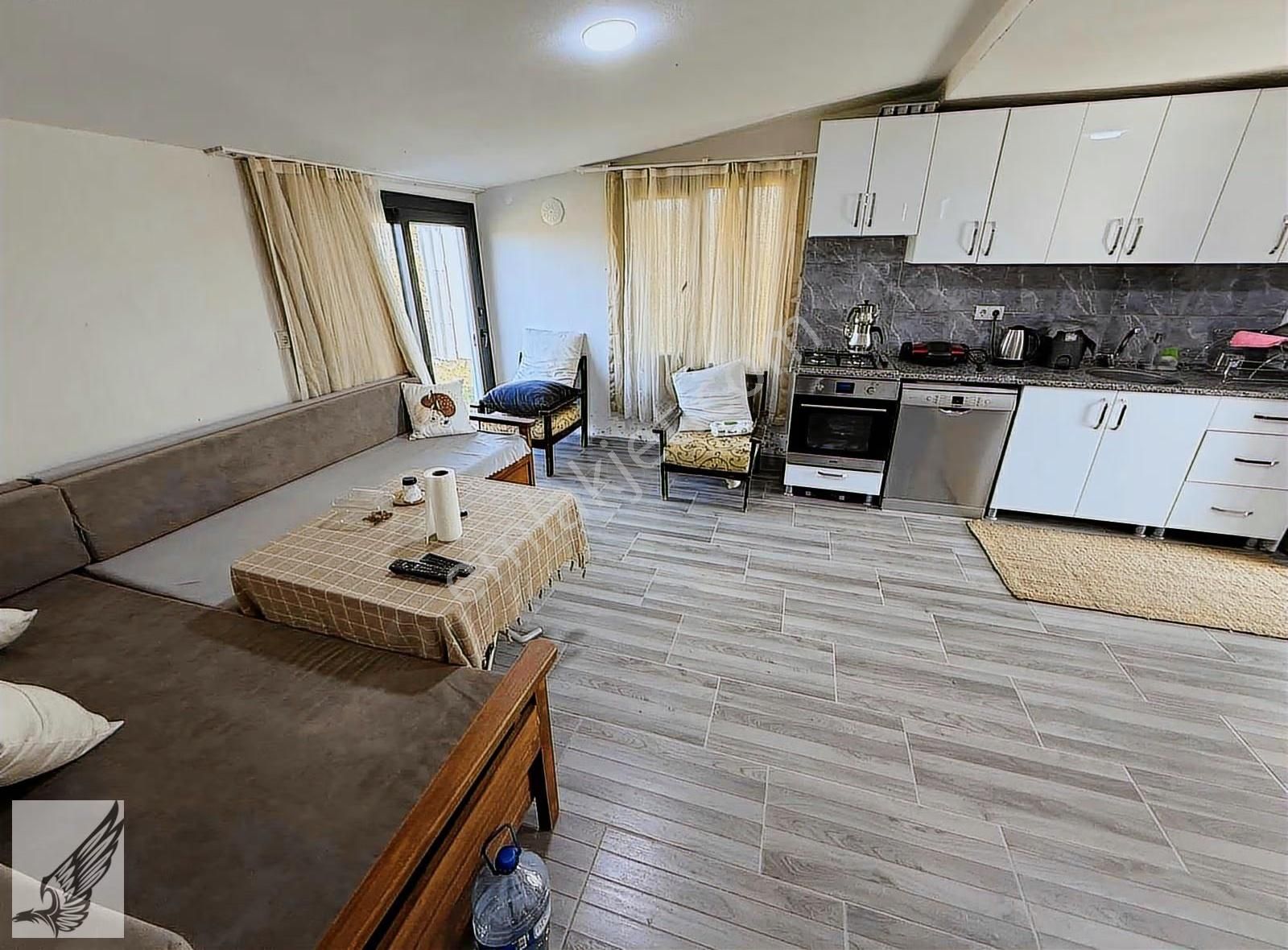 Seferihisarda Akarca'da 2+1 Resmi Evi Olan 3dönüm Tarla - Görsel 12