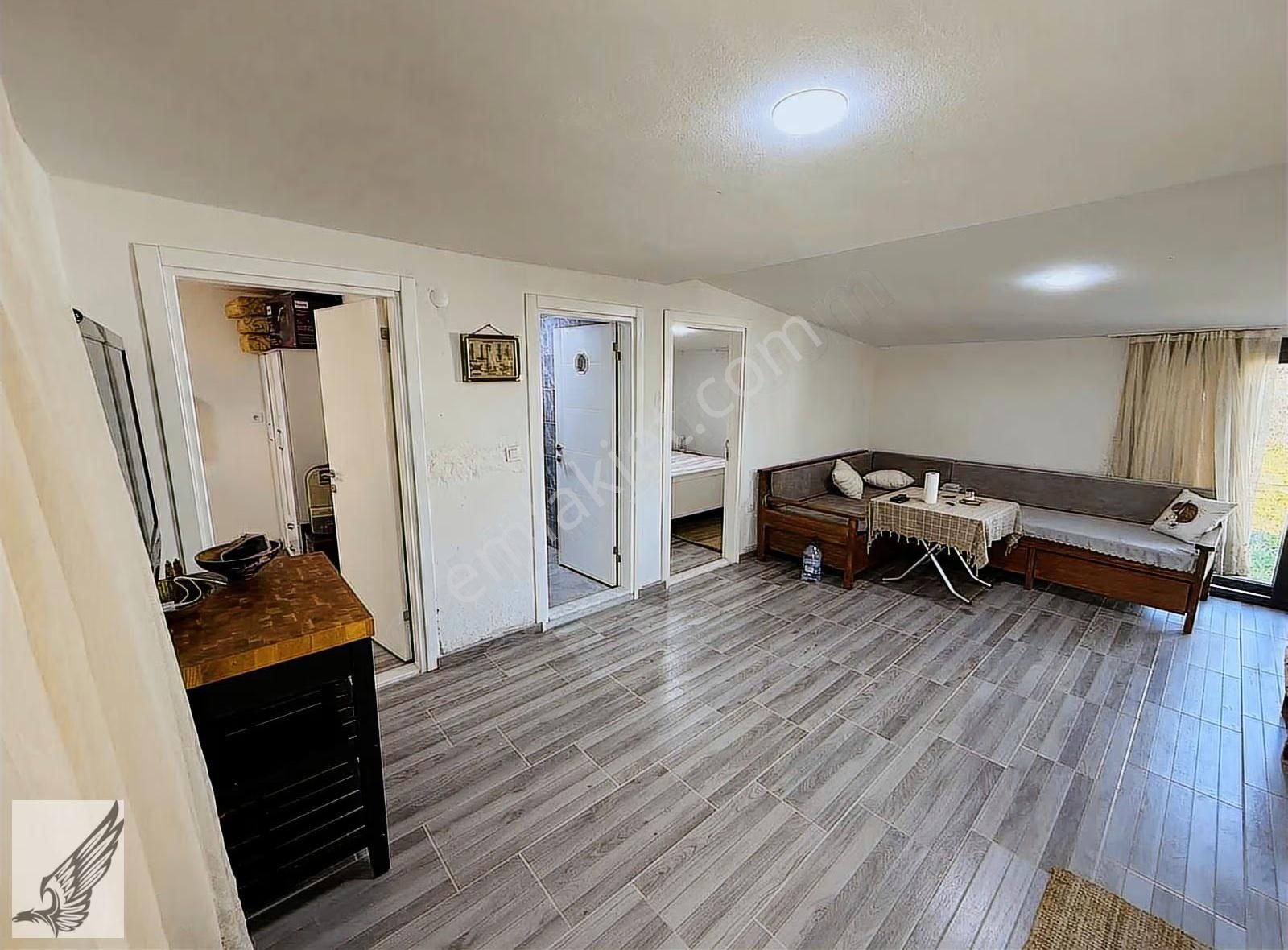 Seferihisarda Akarca'da 2+1 Resmi Evi Olan 3dönüm Tarla - Görsel 16