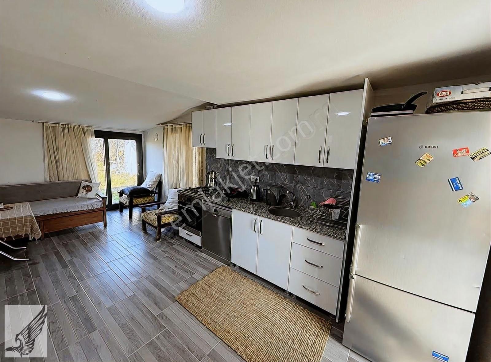 Seferihisarda Akarca'da 2+1 Resmi Evi Olan 3dönüm Tarla - Görsel 19