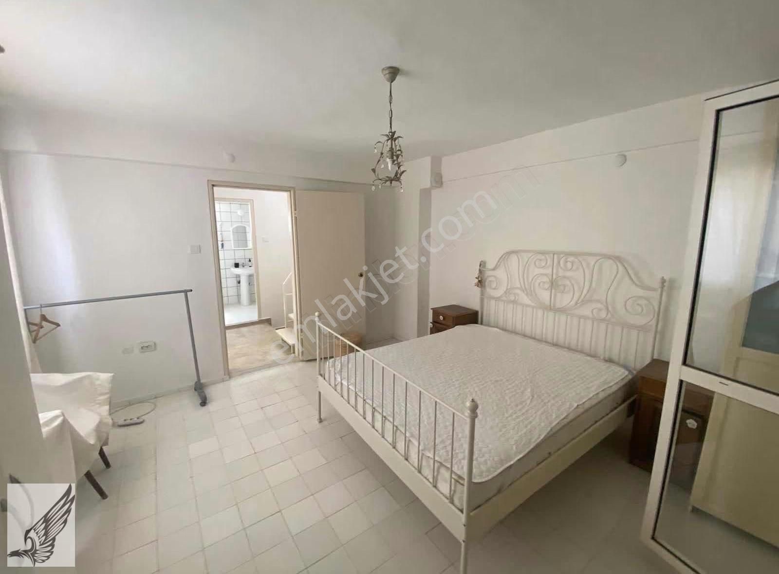 Seferihisar Banksis Sitesinde 3+2 Eşyalı Satılık Villa - Görsel 32