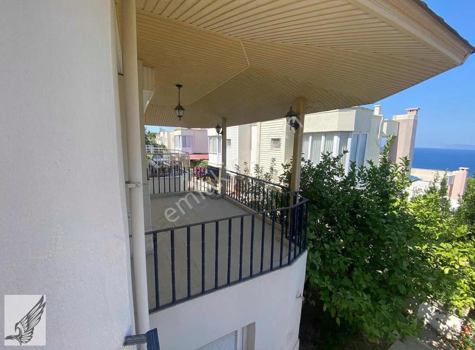 Seferihisar Banksis Sitesinde 3+2 Eşyalı Satılık Villa - Görsel 16