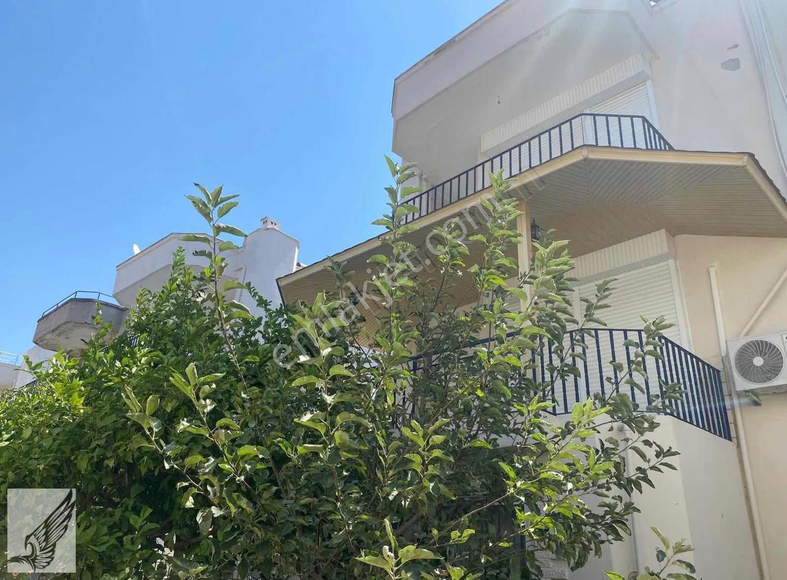 Seferihisar Banksis Sitesinde 3+2 Eşyalı Satılık Villa - Görsel 13