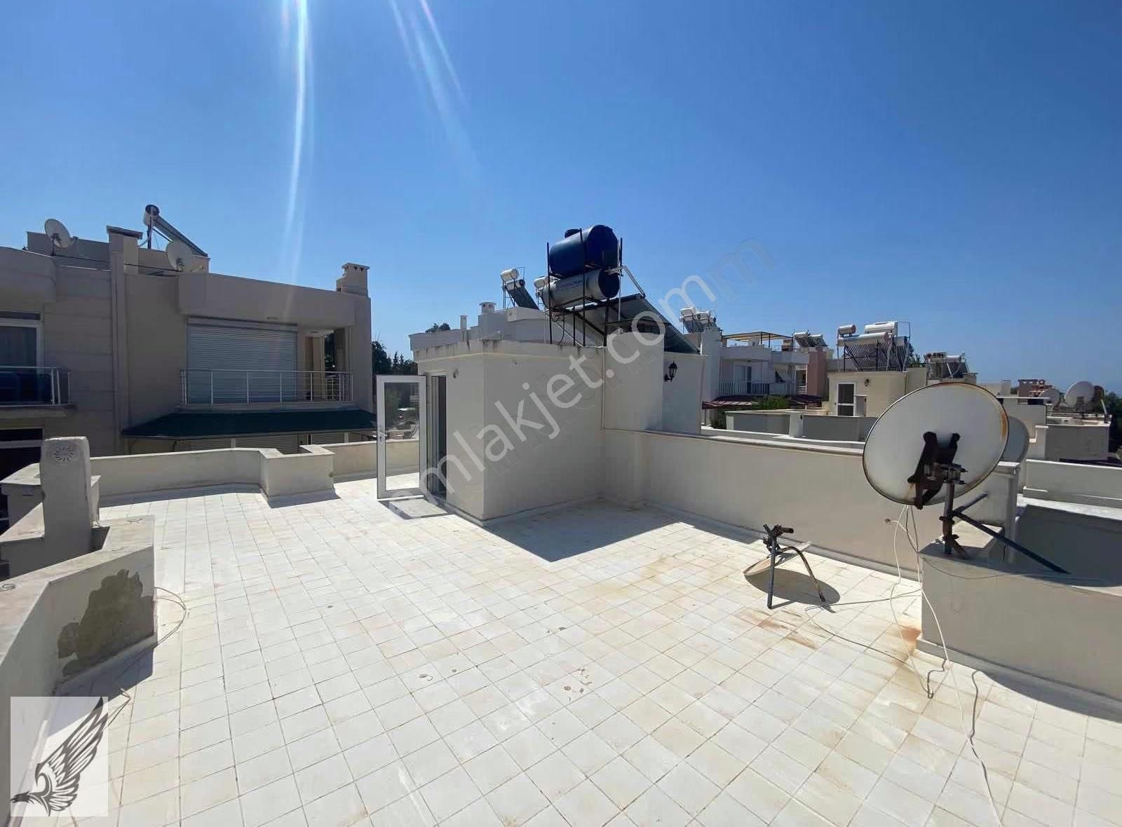 Seferihisar Banksis Sitesinde 3+2 Eşyalı Satılık Villa - Görsel 26