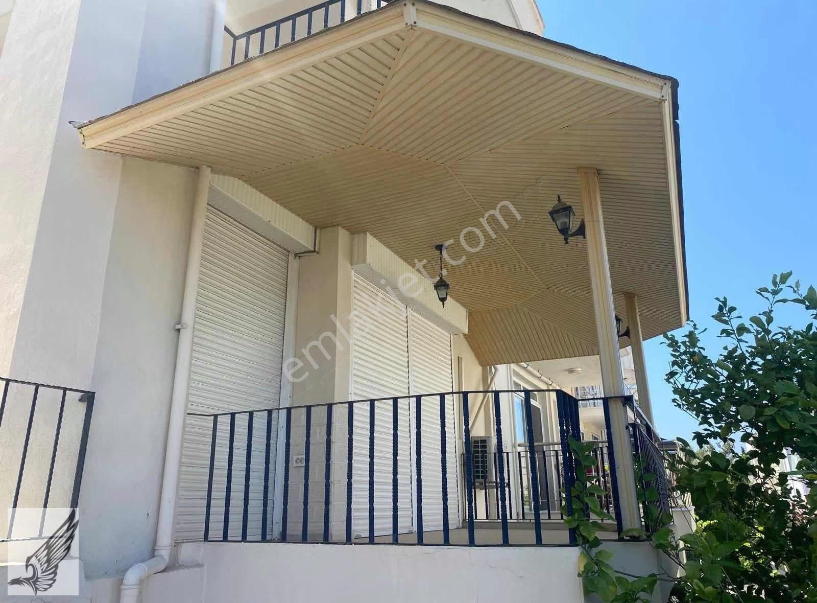 Seferihisar Banksis Sitesinde 3+2 Eşyalı Satılık Villa - Görsel 8