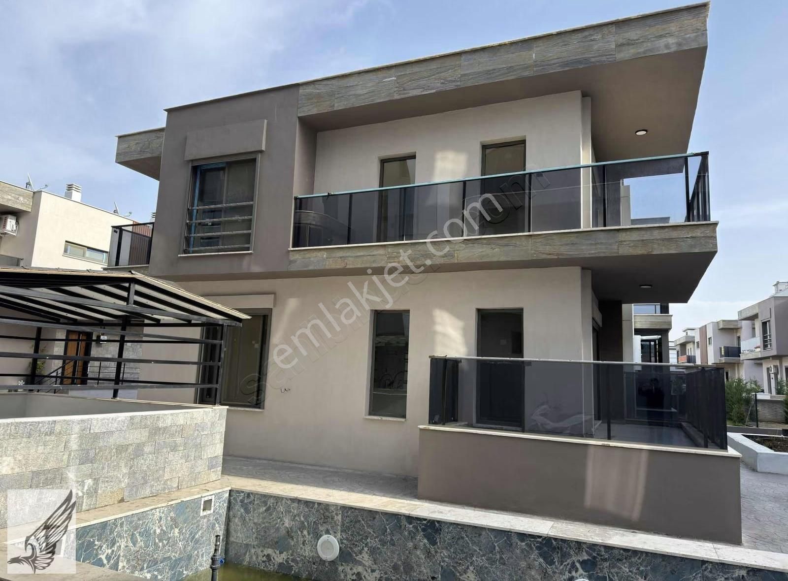 Semtin Gözde Mahallesinde 4+1 Lüks Villa - Görsel 13