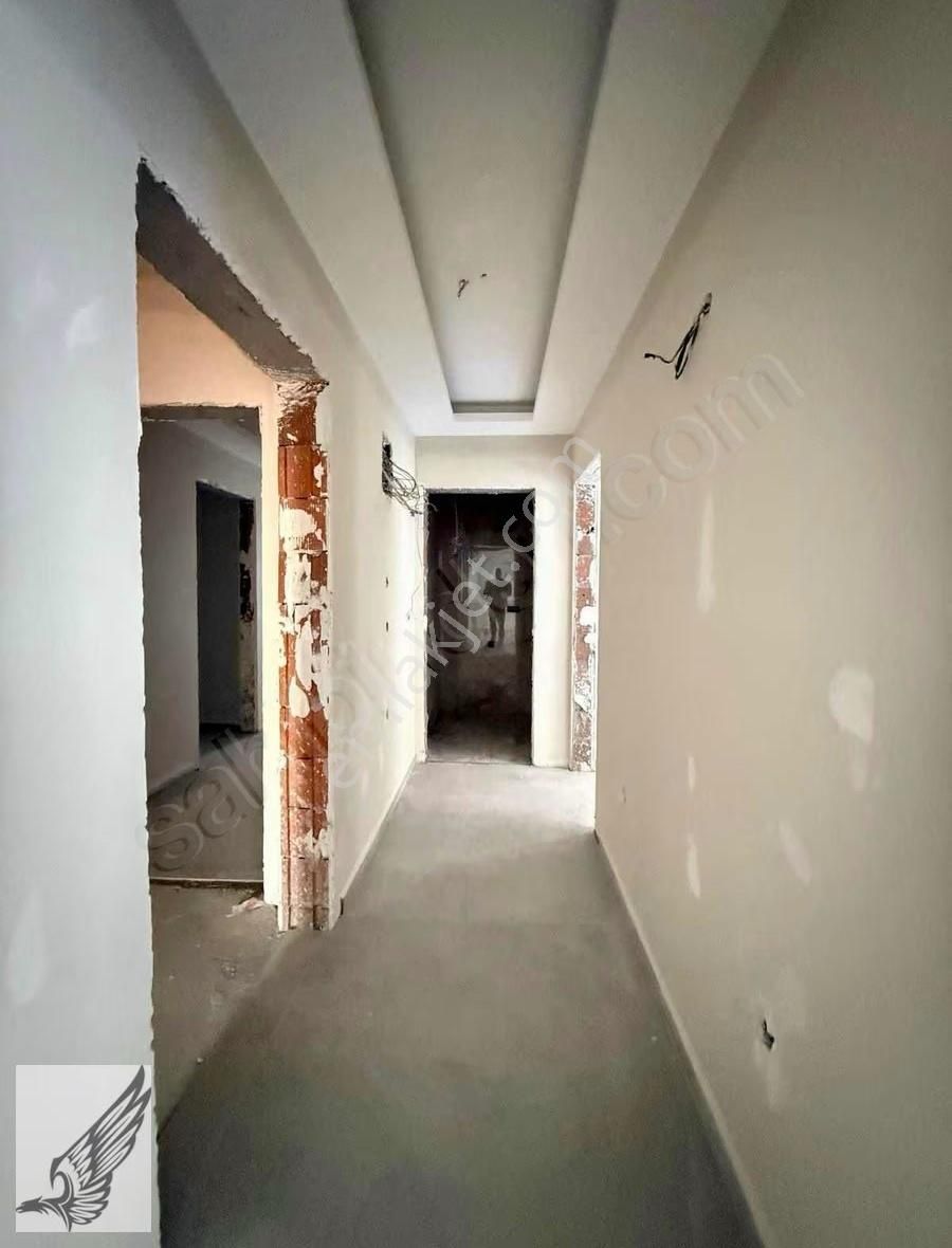 Hıdırlık Mahallesinde Köşe Konumda Geniş 1+1 - Görsel 12