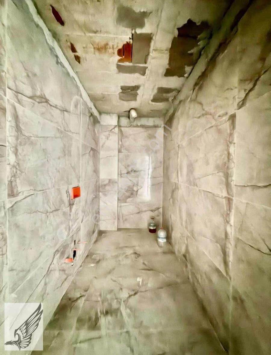 Hıdırlık Mahallesinde Köşe Konumda Geniş 1+1 - Görsel 4