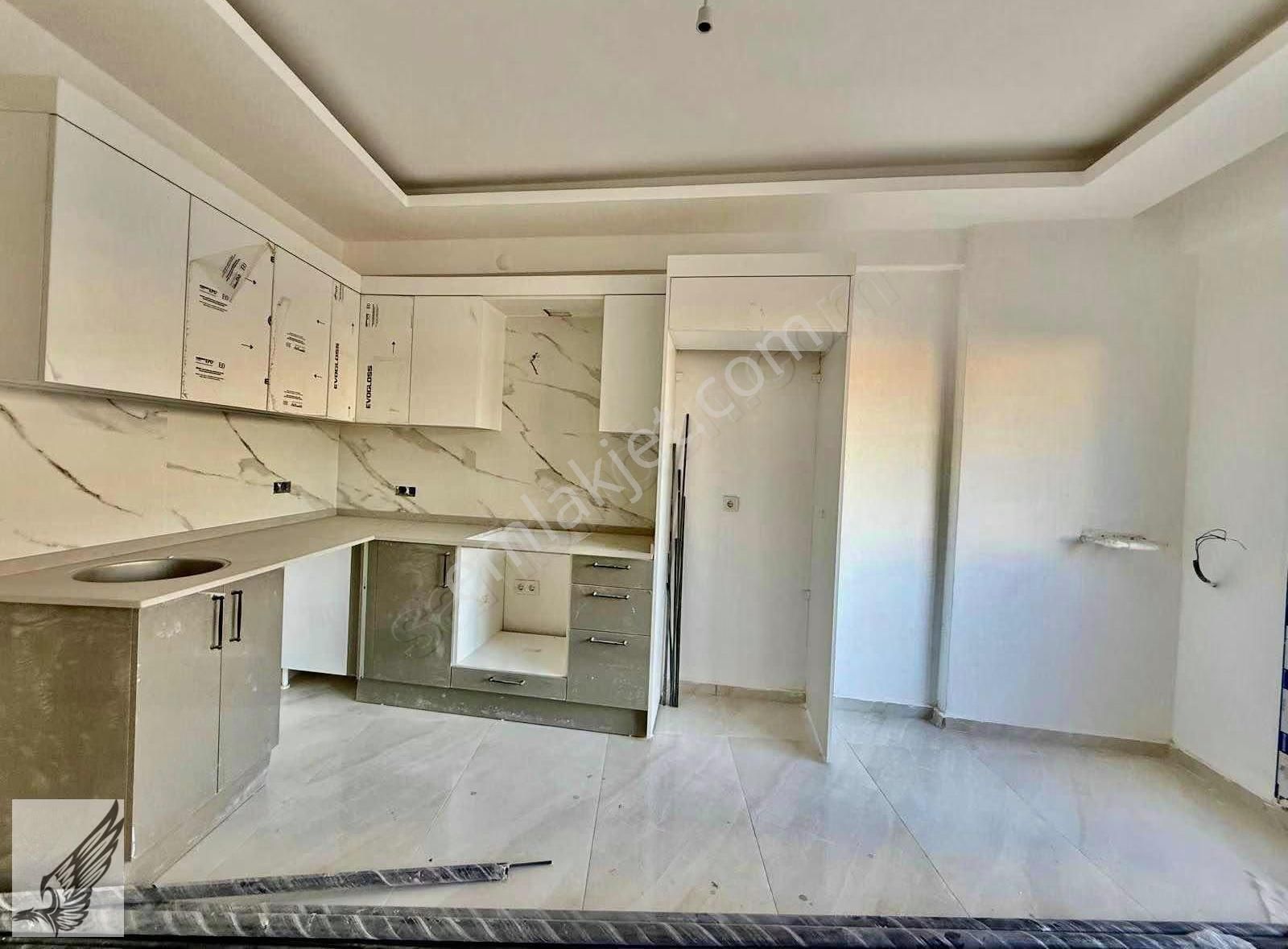 Hıdırlık Mahallesinde 2 Katlı Şirin Binada Bahçe Kullanımlı 1+1 - Görsel 7