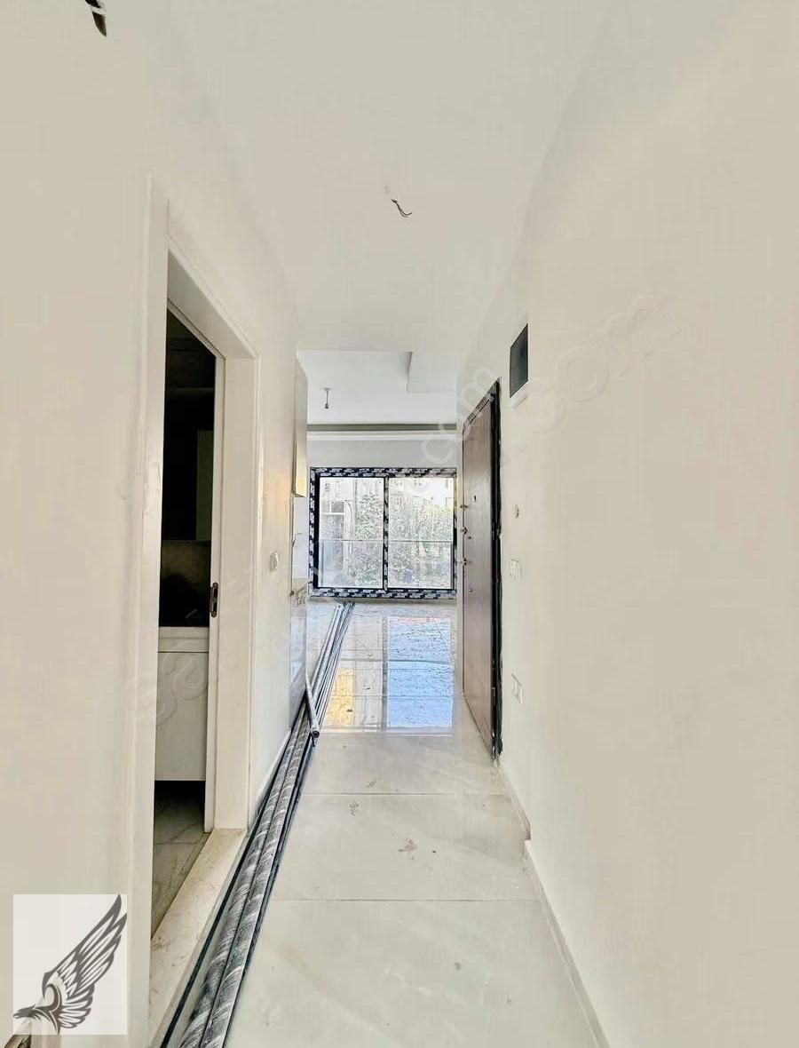 Hıdırlık Mahallesinde 2 Katlı Şirin Binada Bahçe Kullanımlı 1+1 - Görsel 13