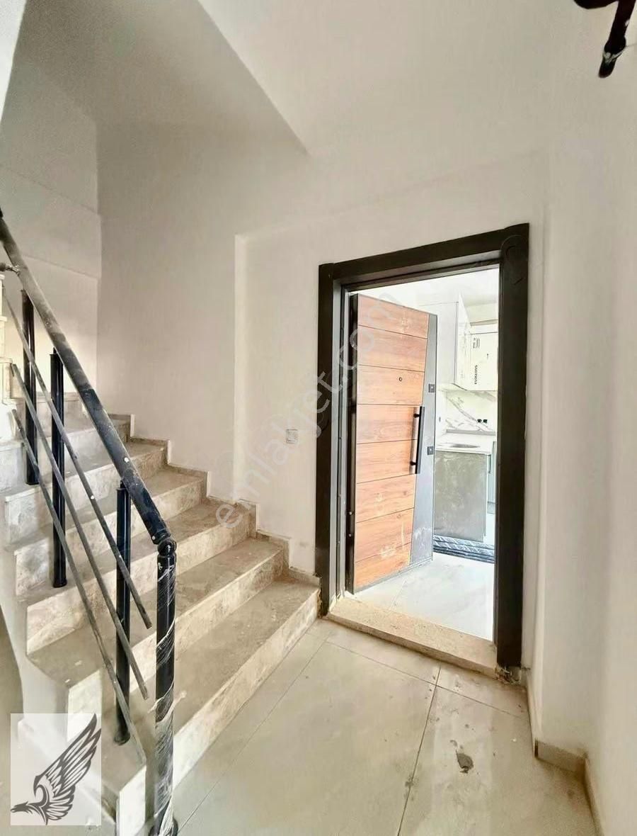 Hıdırlık Mahallesinde 2 Katlı Şirin Binada Bahçe Kullanımlı 1+1 - Görsel 18