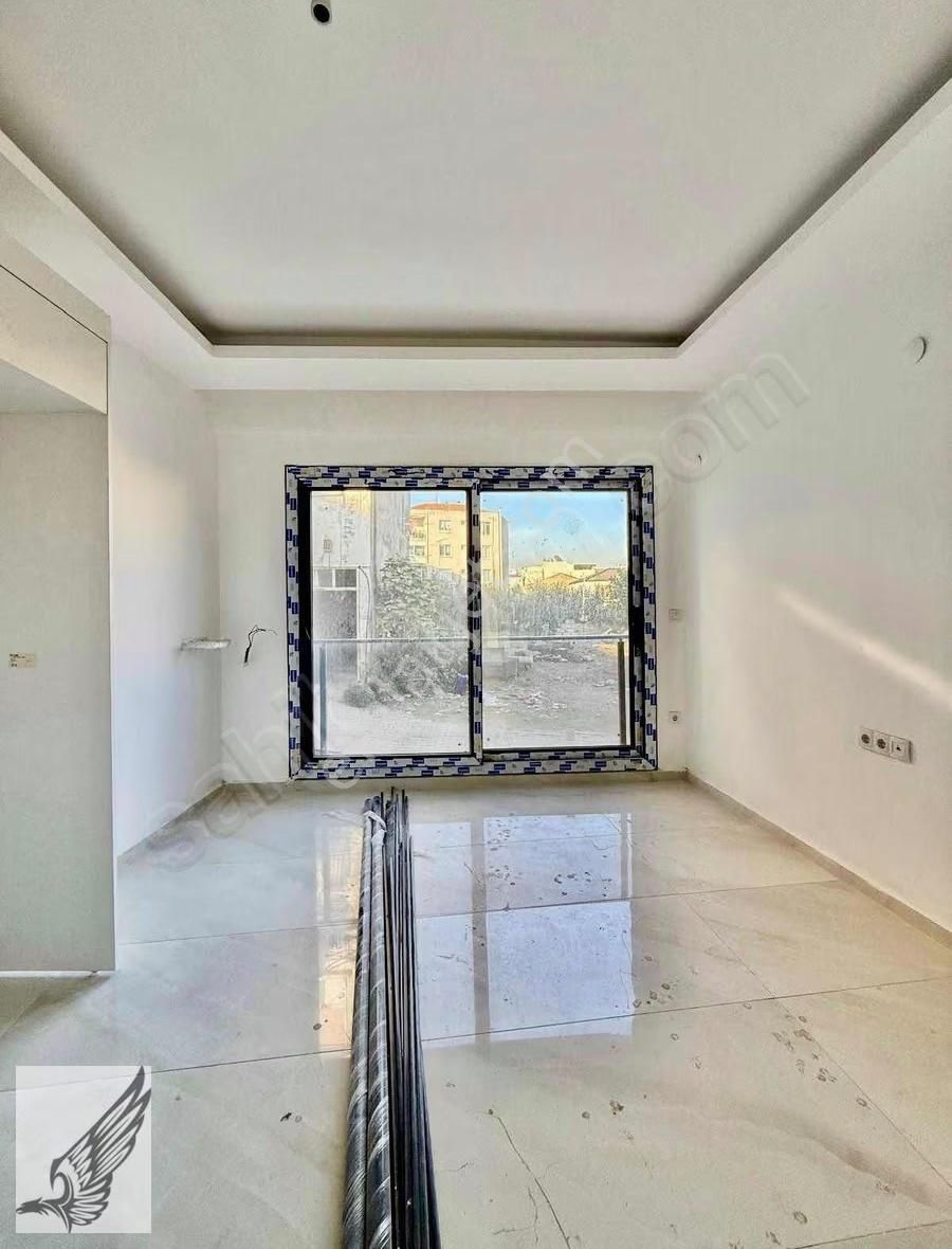 Hıdırlık Mahallesinde 2 Katlı Şirin Binada Bahçe Kullanımlı 1+1 - Görsel 10